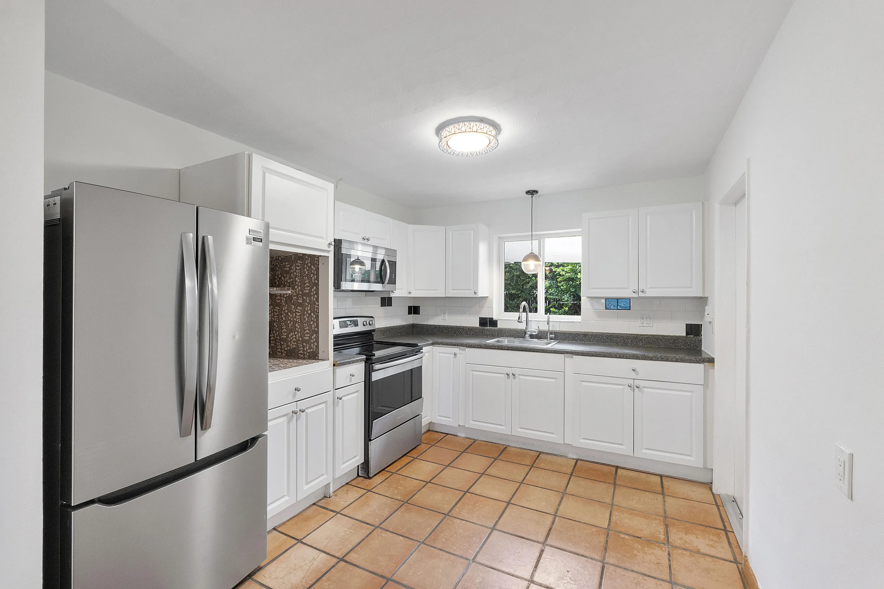 410 NE 36th Street