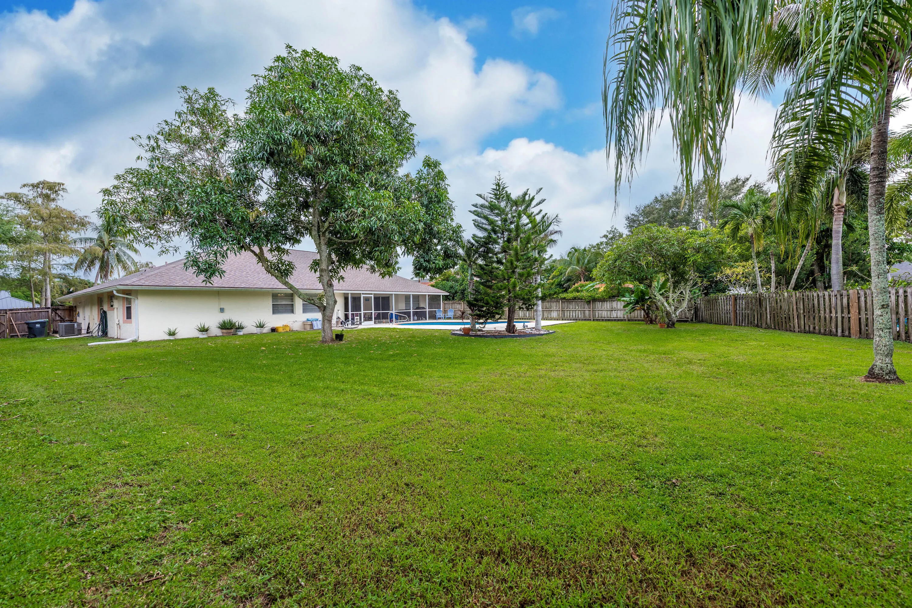 1447 Spanish Oak Way