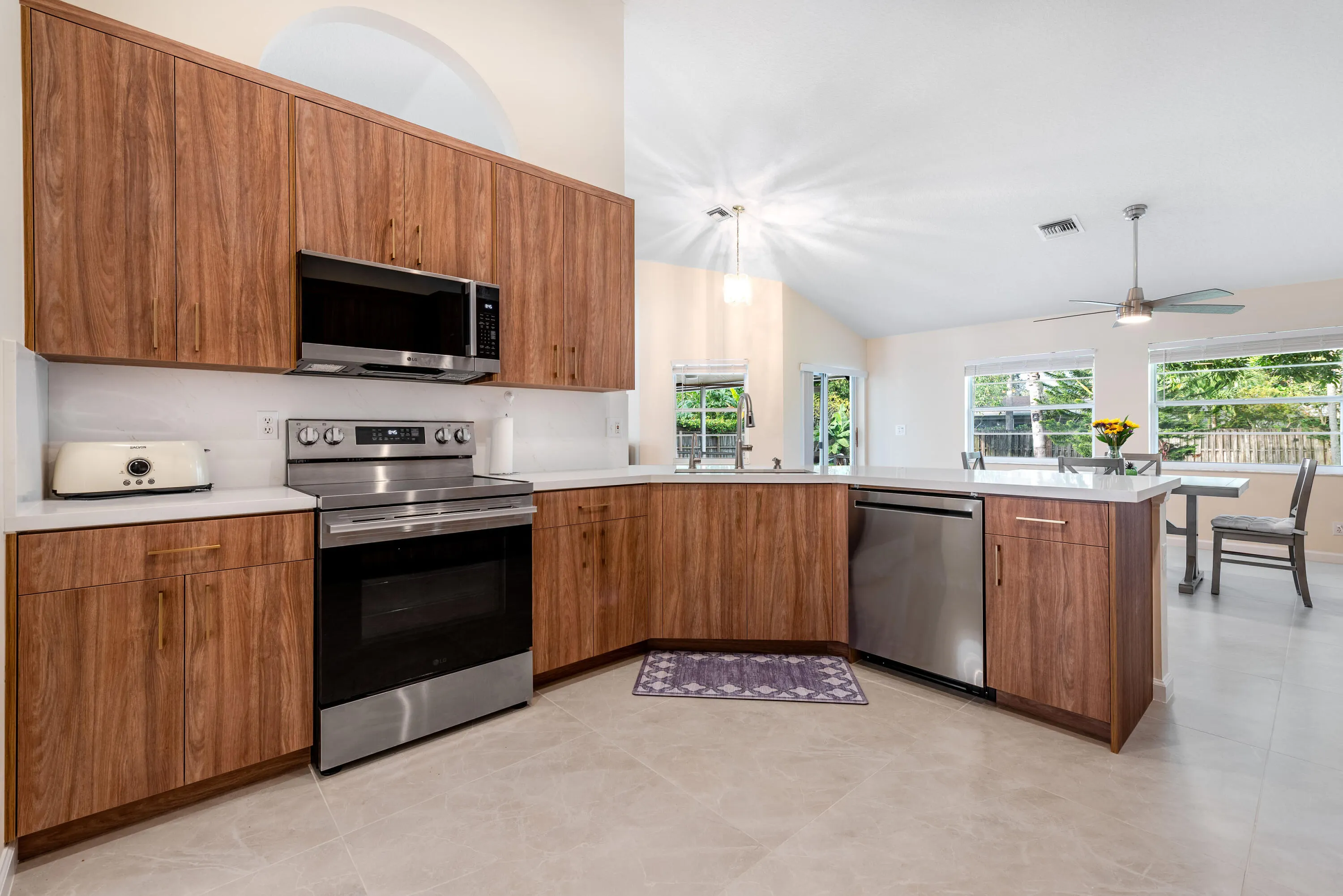 1447 Spanish Oak Way