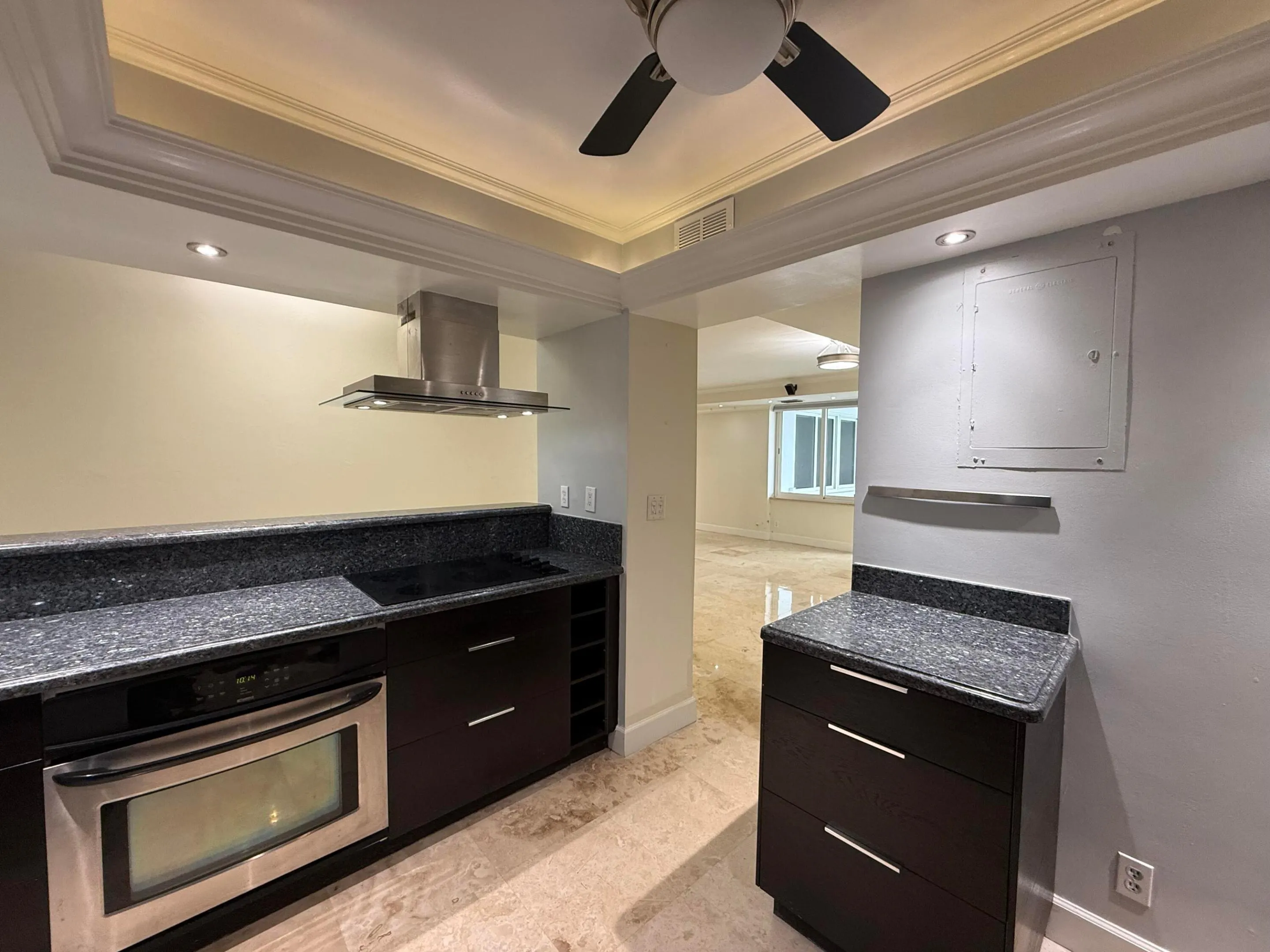 3233 NE 34TH #1712