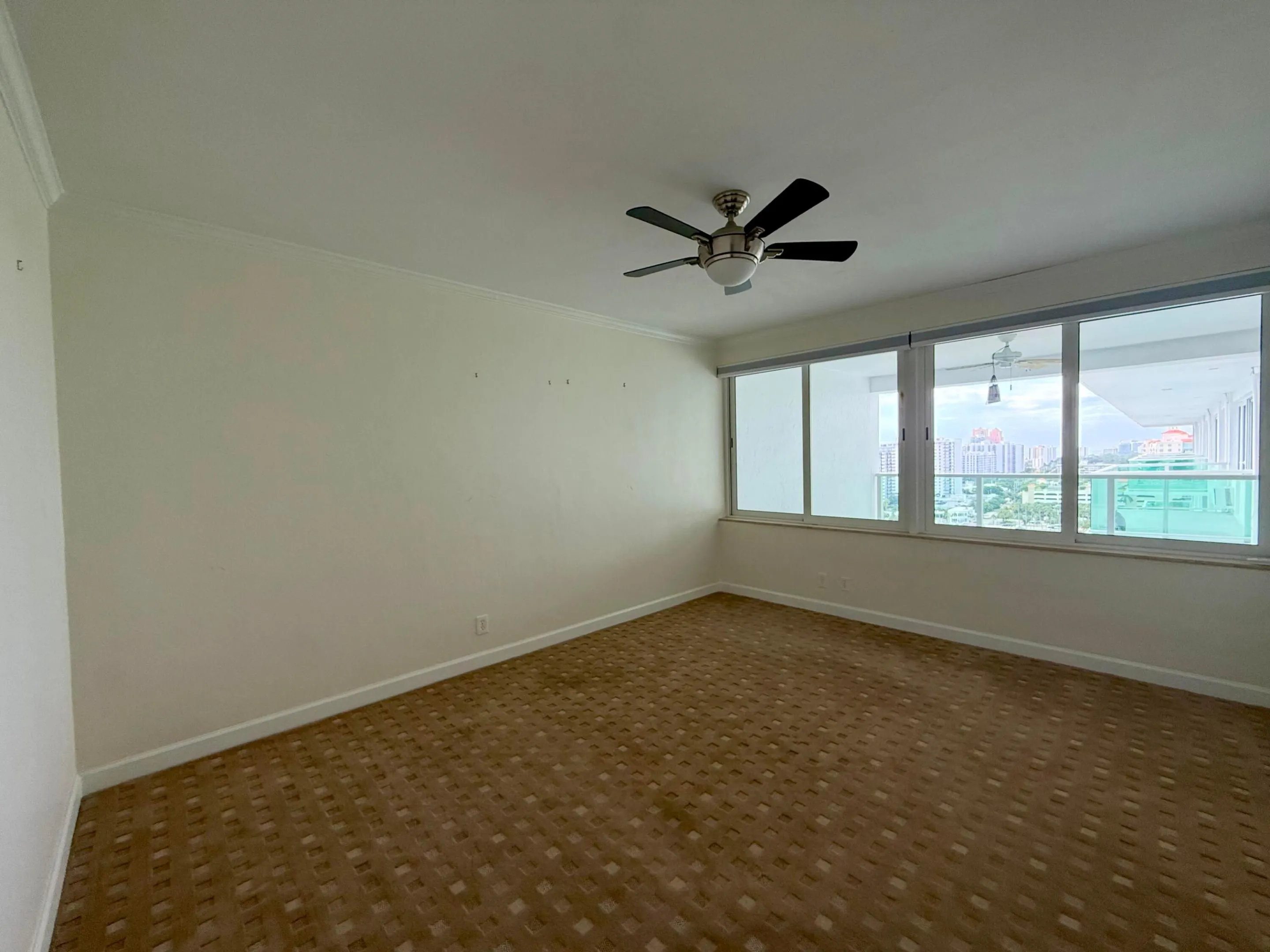 3233 NE 34TH #1712