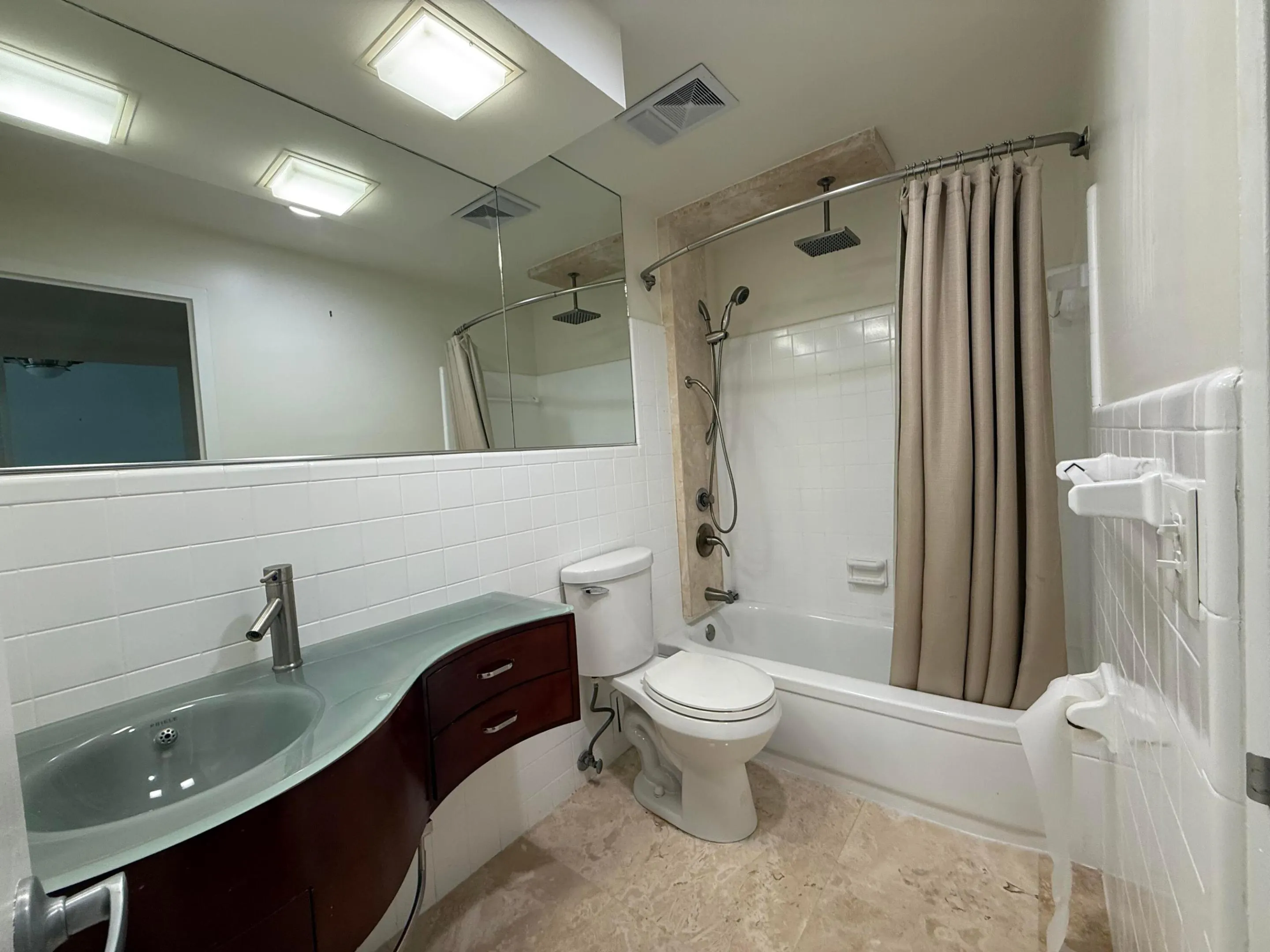 3233 NE 34TH #1712