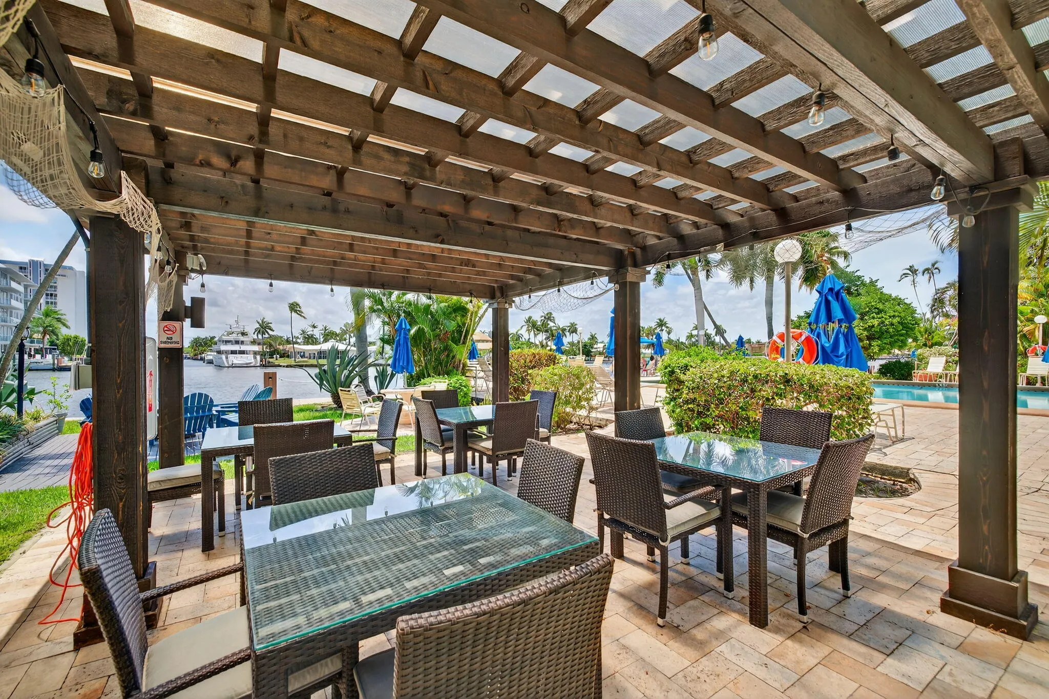 3233 NE 34TH #1712