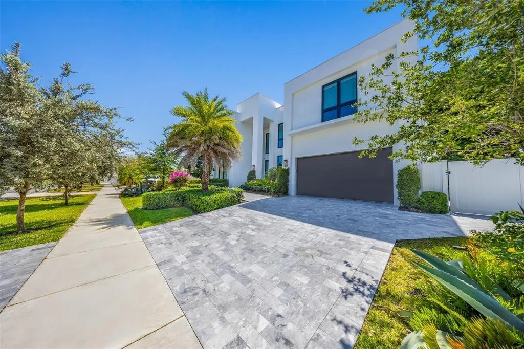 2001 Marietta Drive