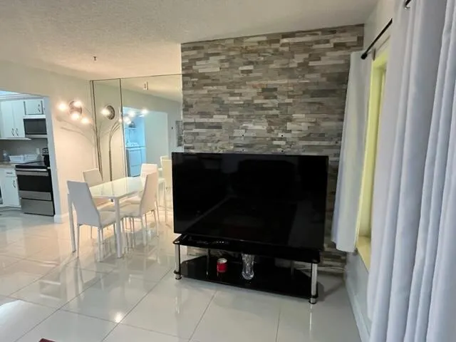 304 Pine Circle #C-2