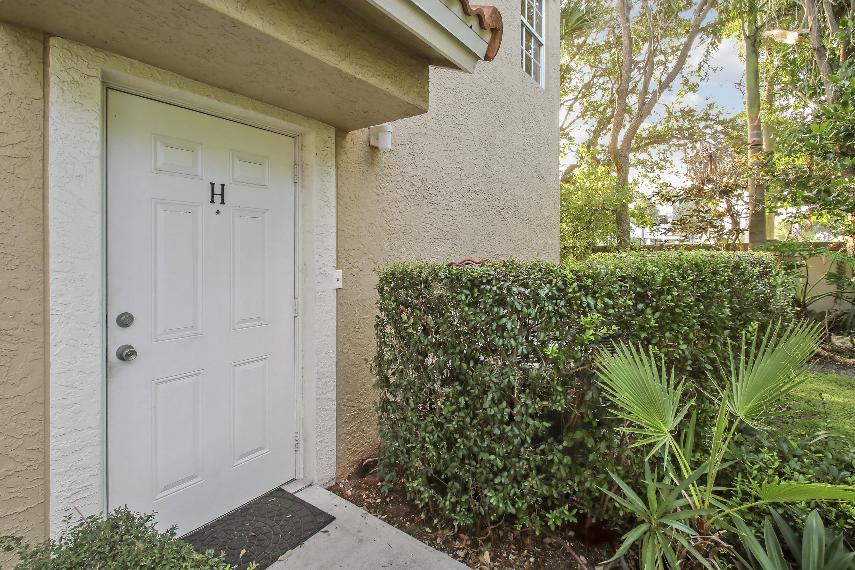 111 LIGHTHOUSE Circle #H