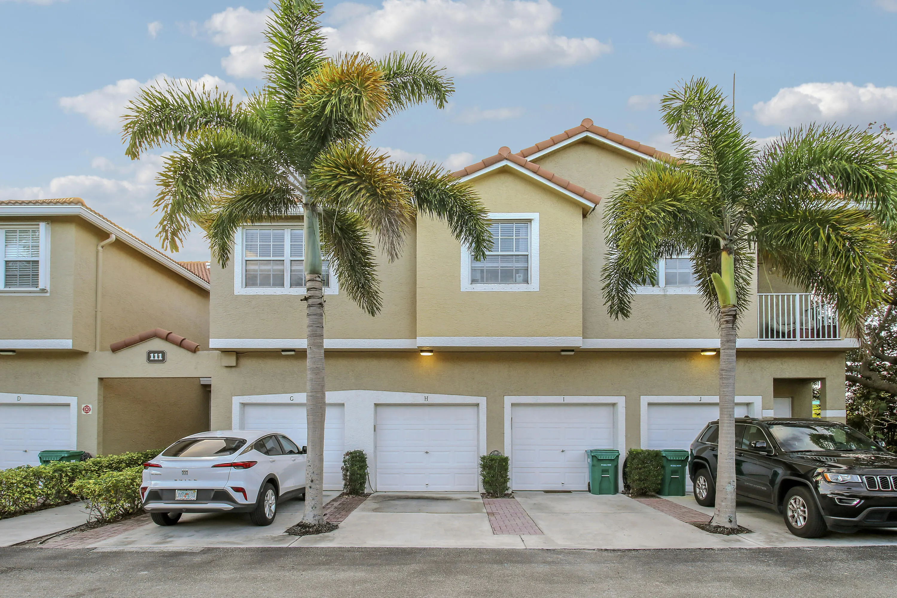 111 LIGHTHOUSE Circle #H