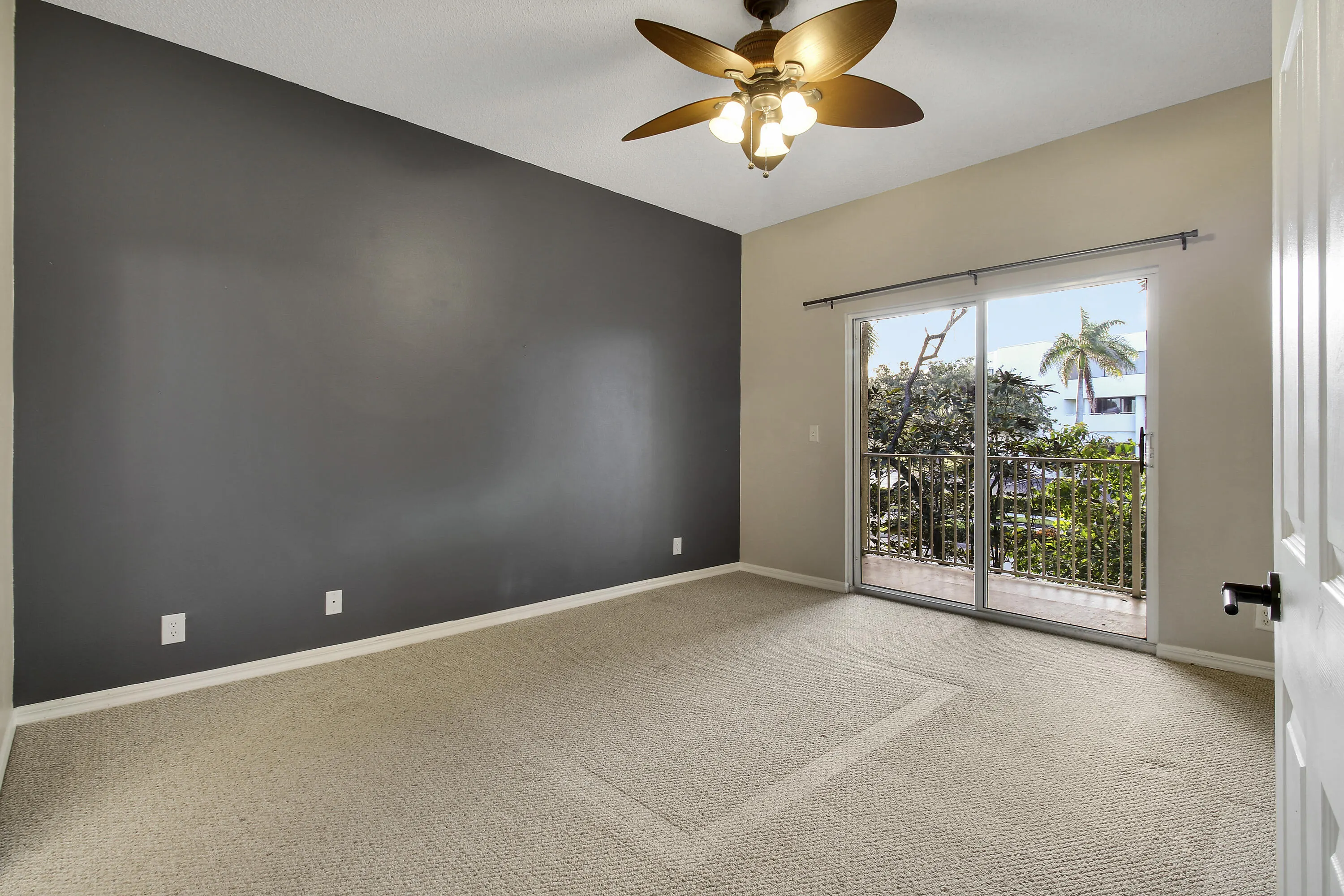 111 LIGHTHOUSE Circle #H