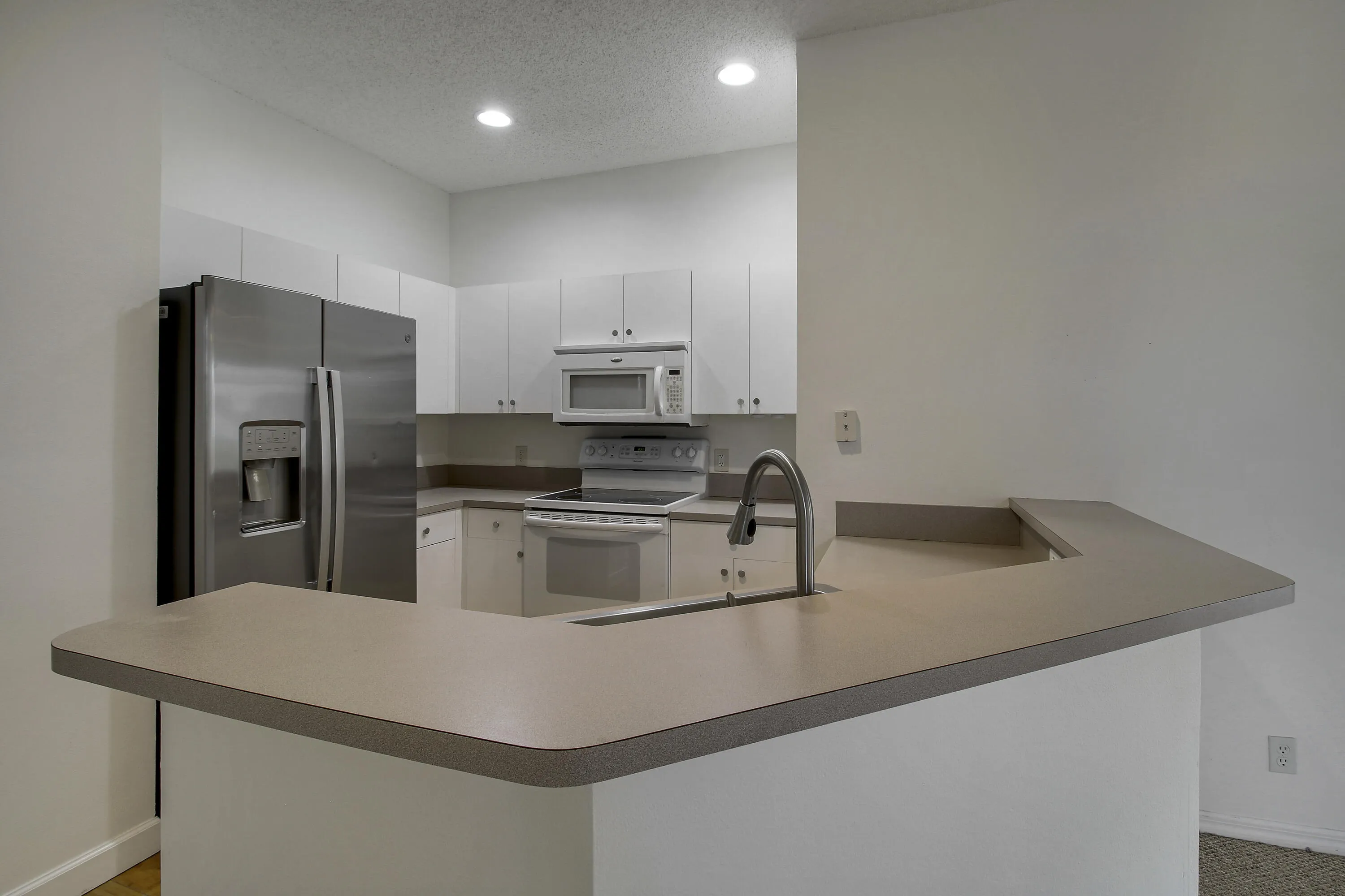 111 LIGHTHOUSE Circle #H