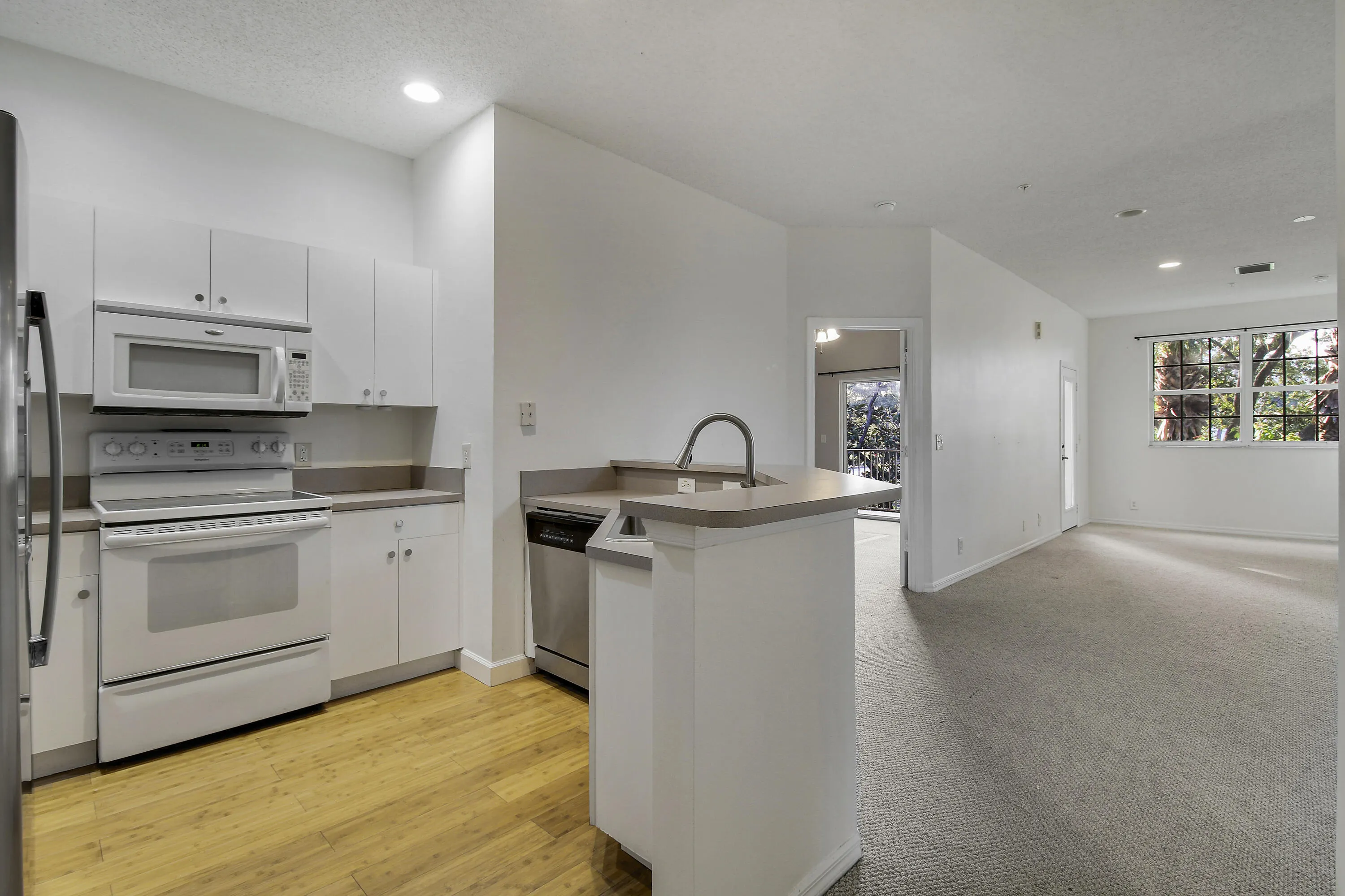 111 LIGHTHOUSE Circle #H