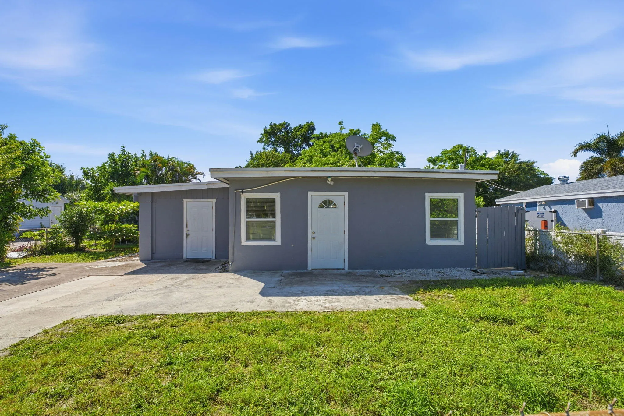 1064 HIGHVIEW Road