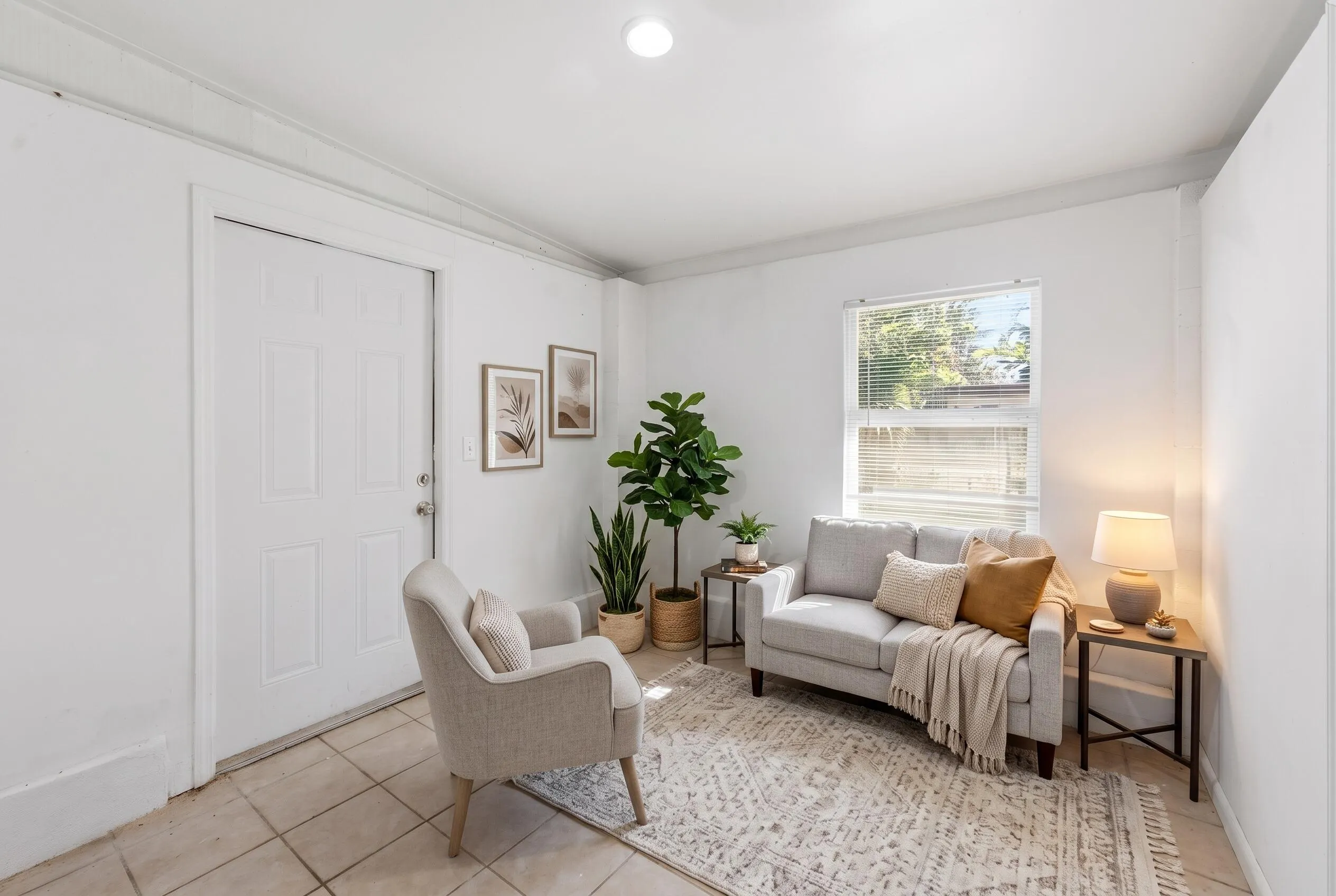 1064 HIGHVIEW Road
