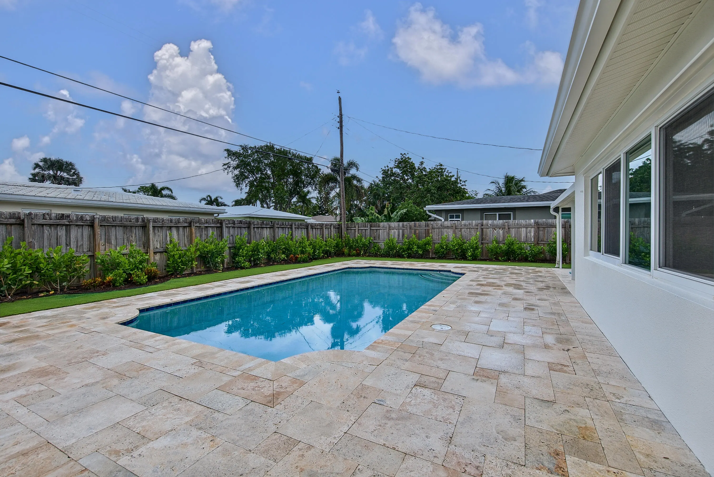 341 NE 45TH Street