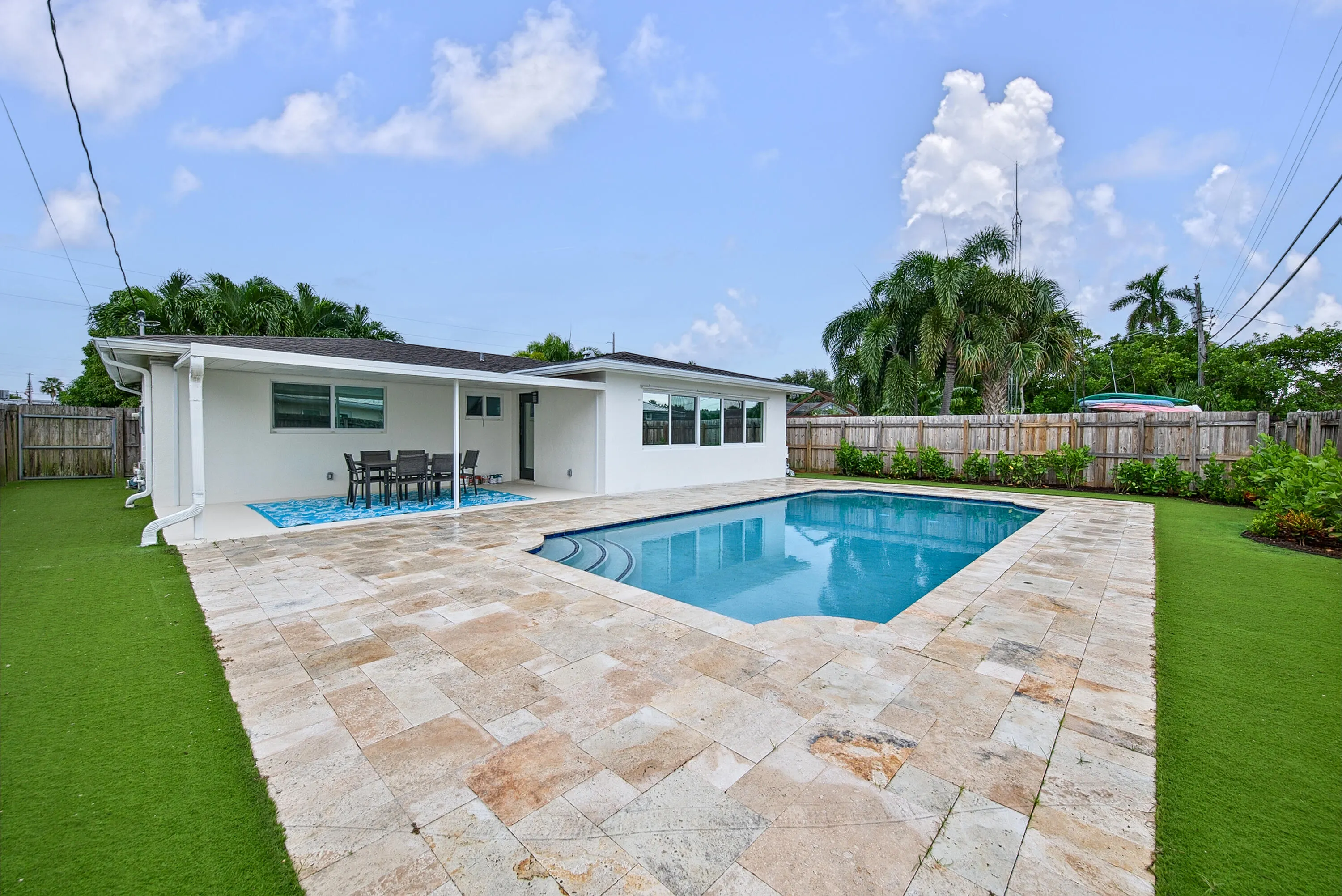 341 NE 45TH Street