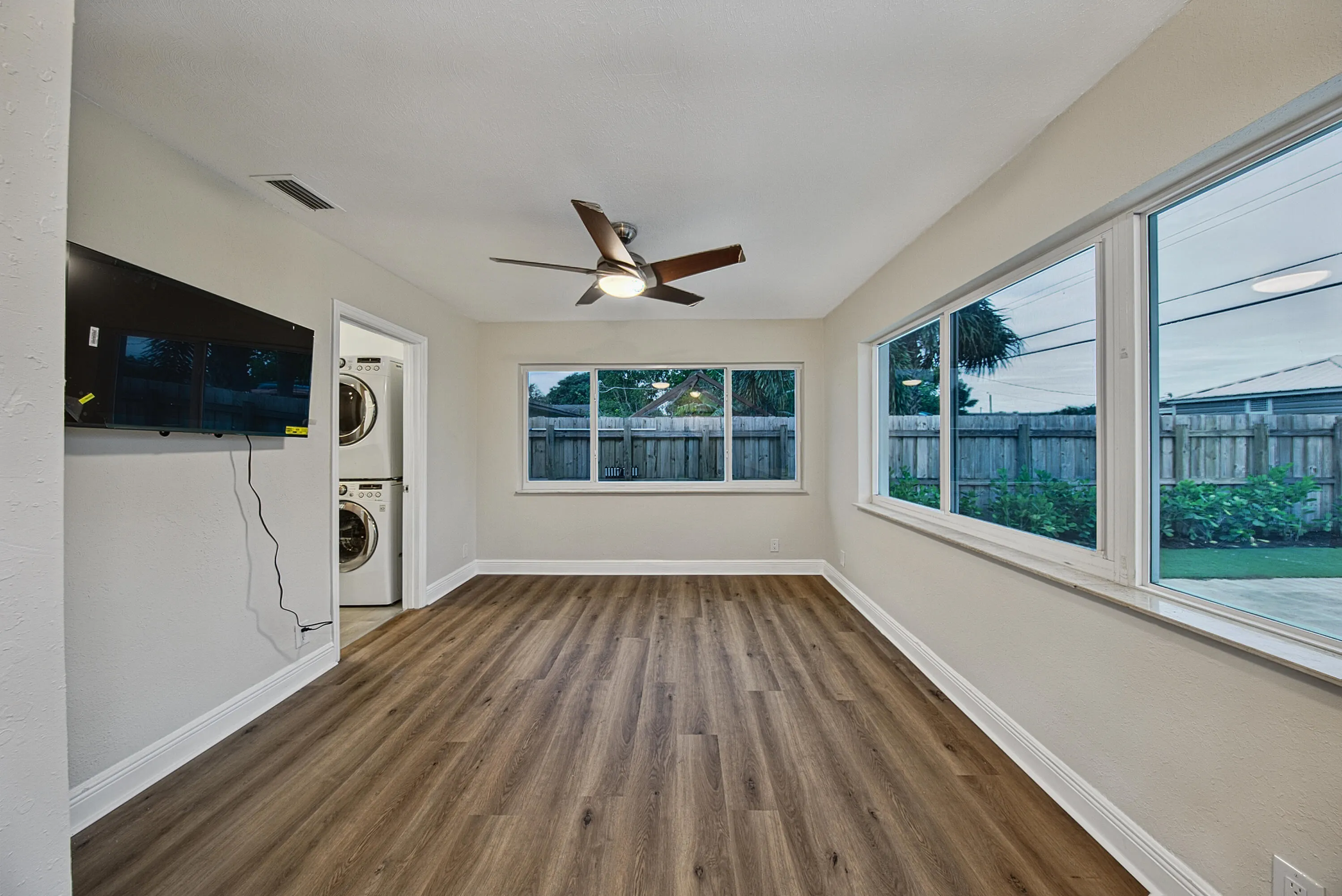 341 NE 45TH Street