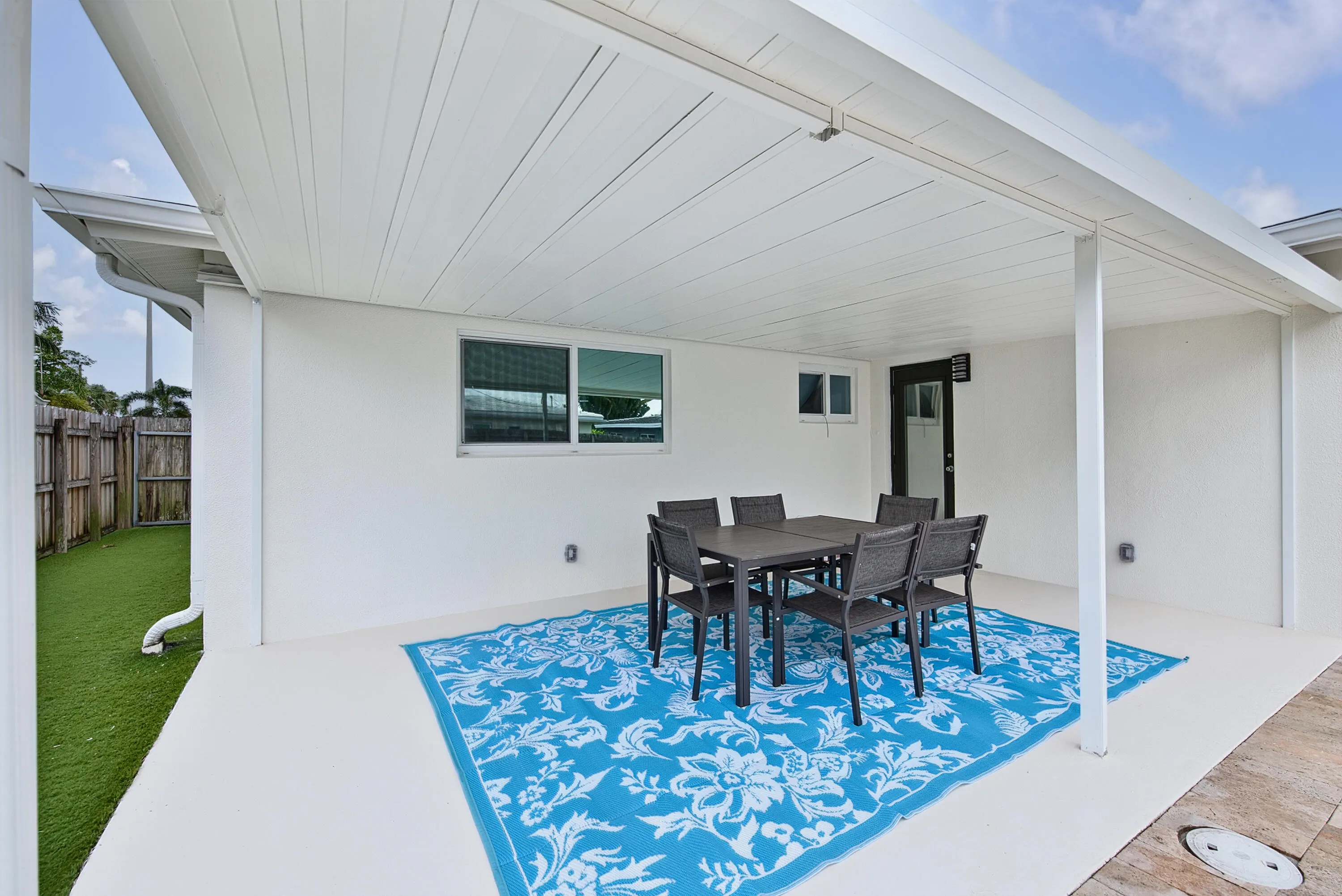 341 NE 45TH Street
