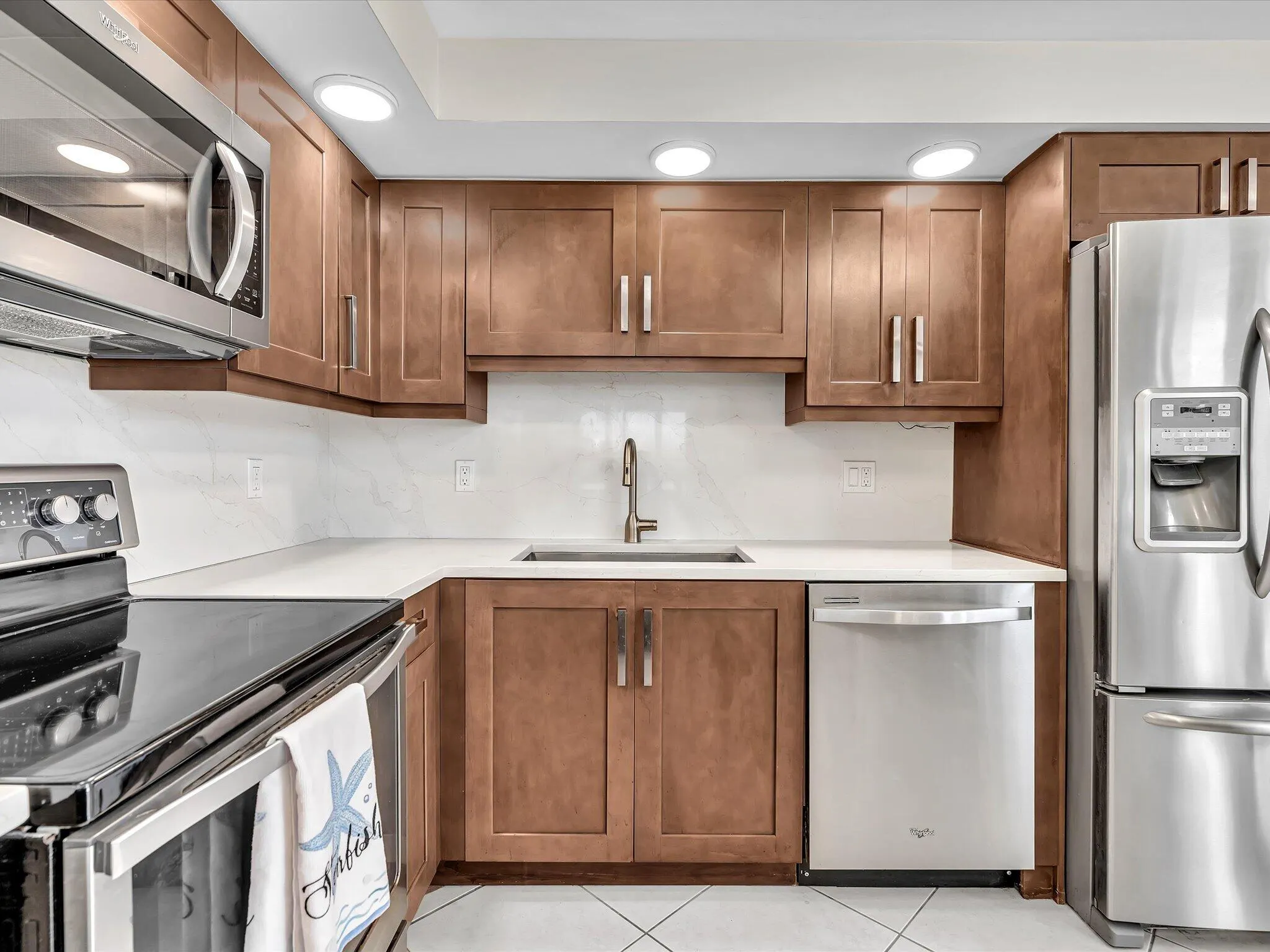 1631 RIVERVIEW Road #701