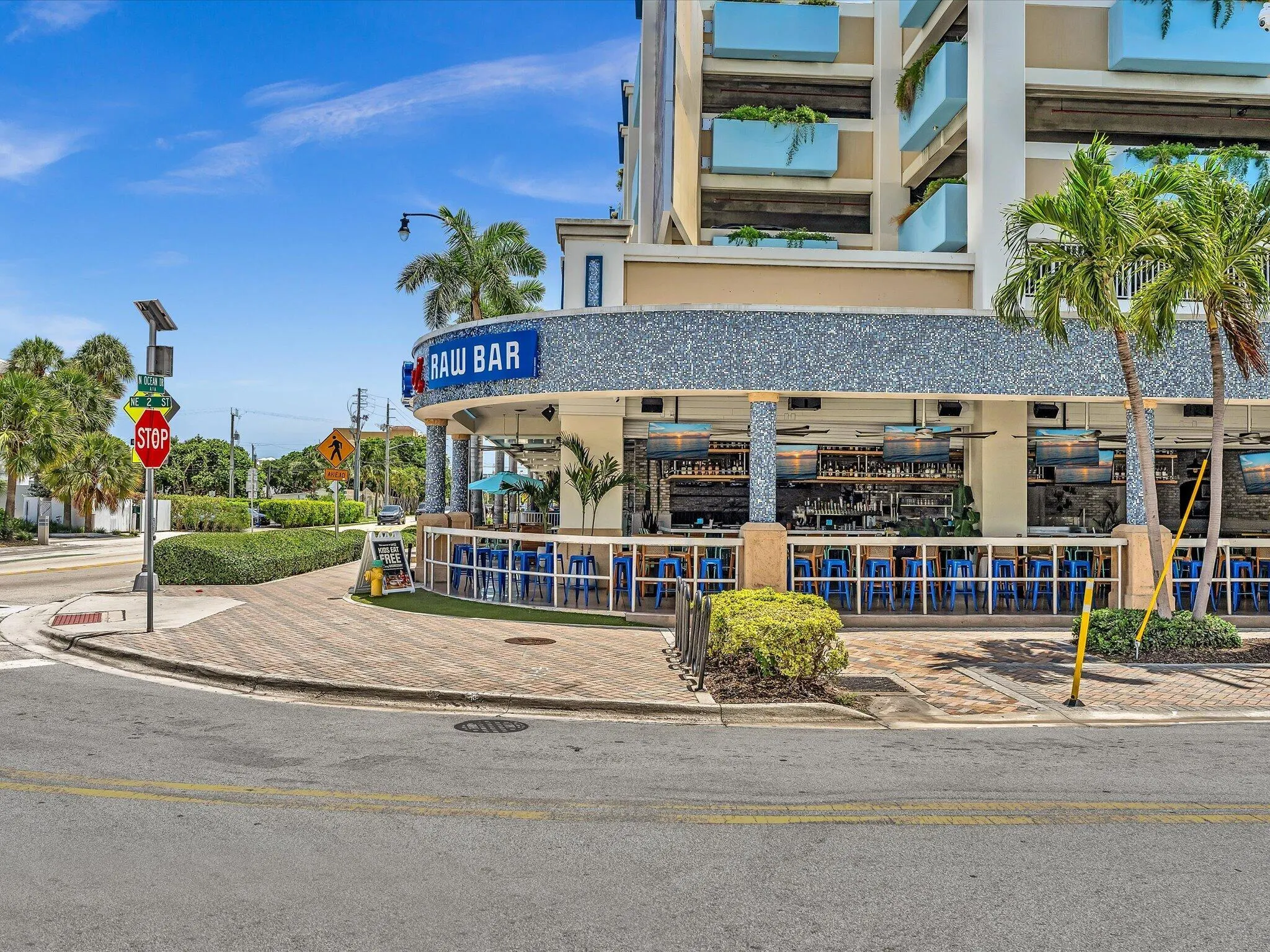 1631 RIVERVIEW Road #701