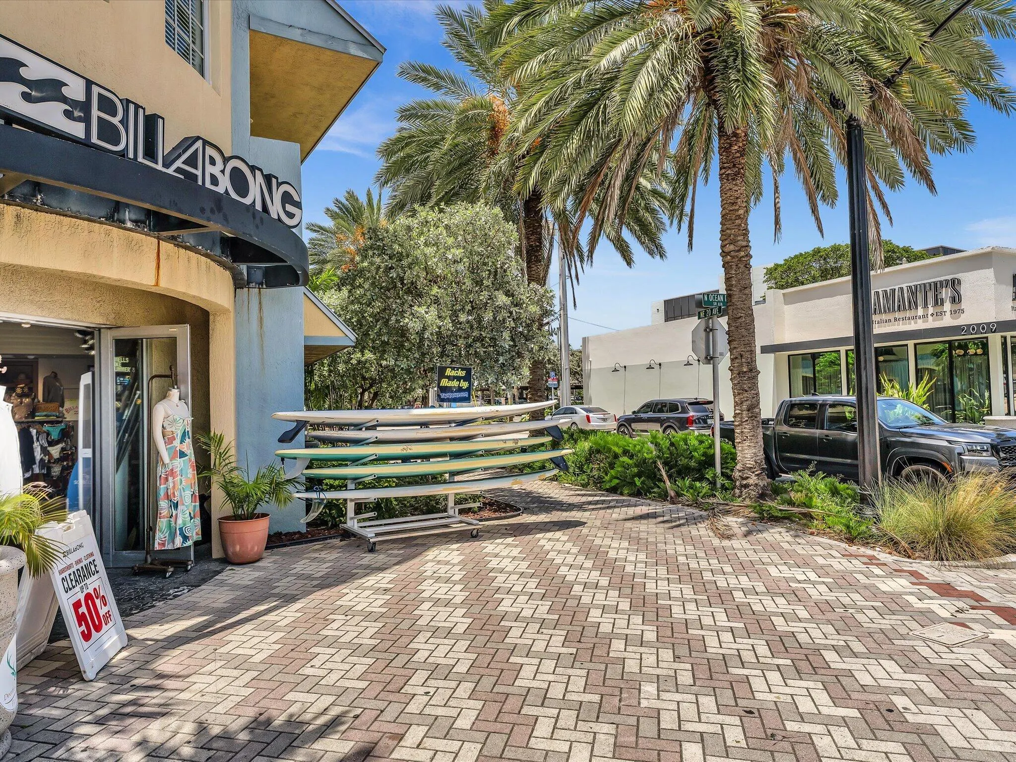 1631 RIVERVIEW Road #701