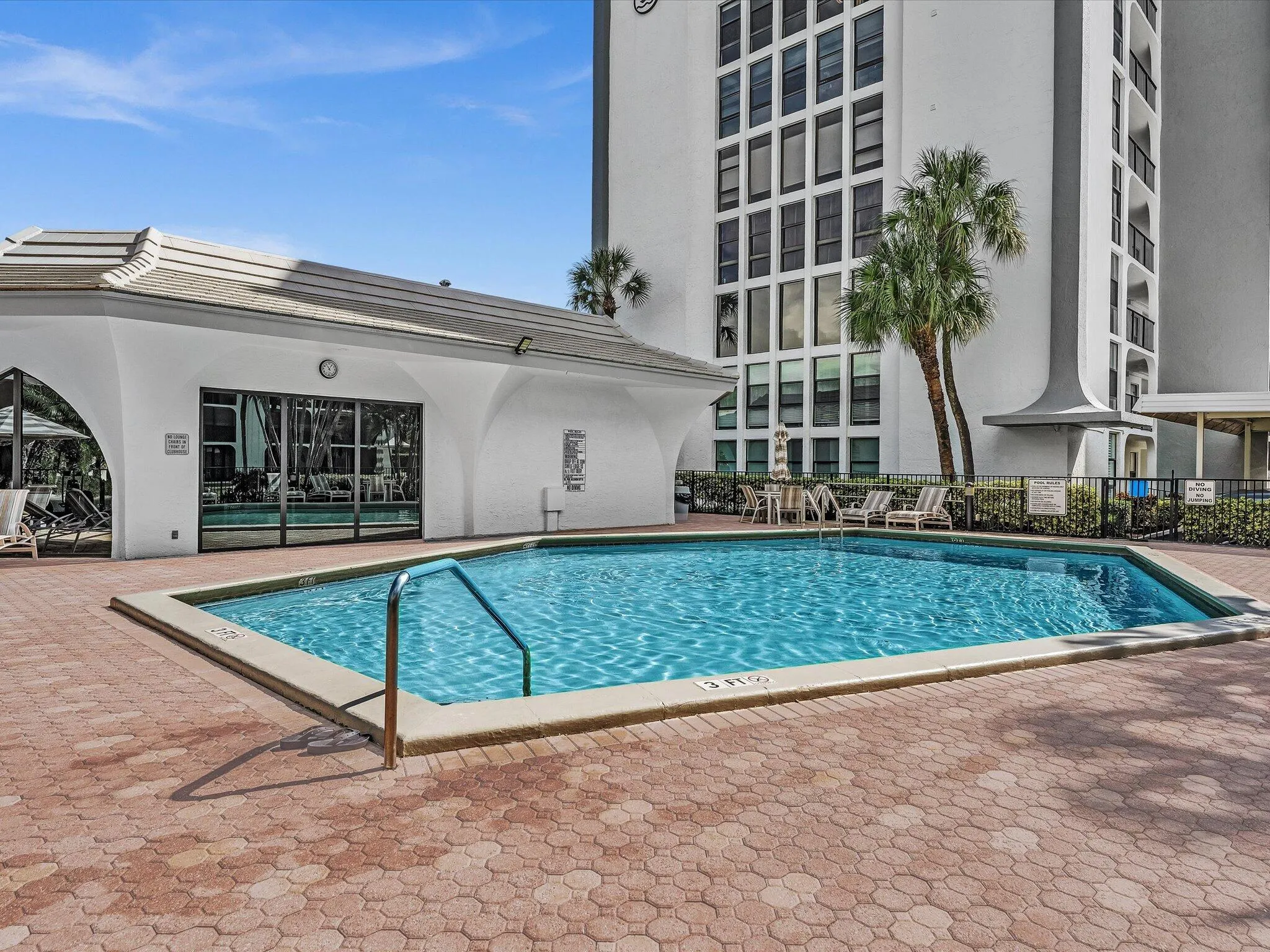 1631 RIVERVIEW Road #701
