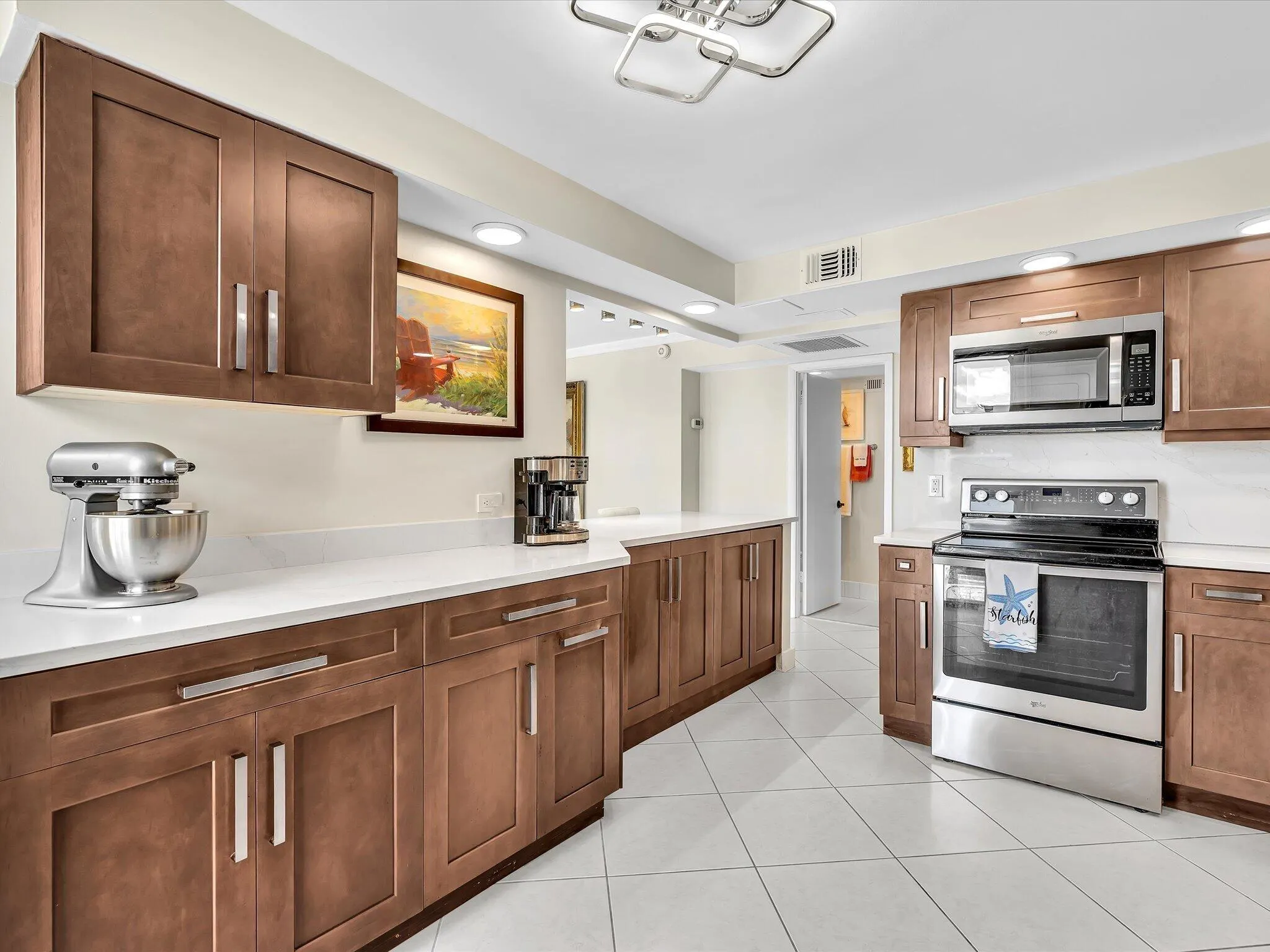 1631 RIVERVIEW Road #701