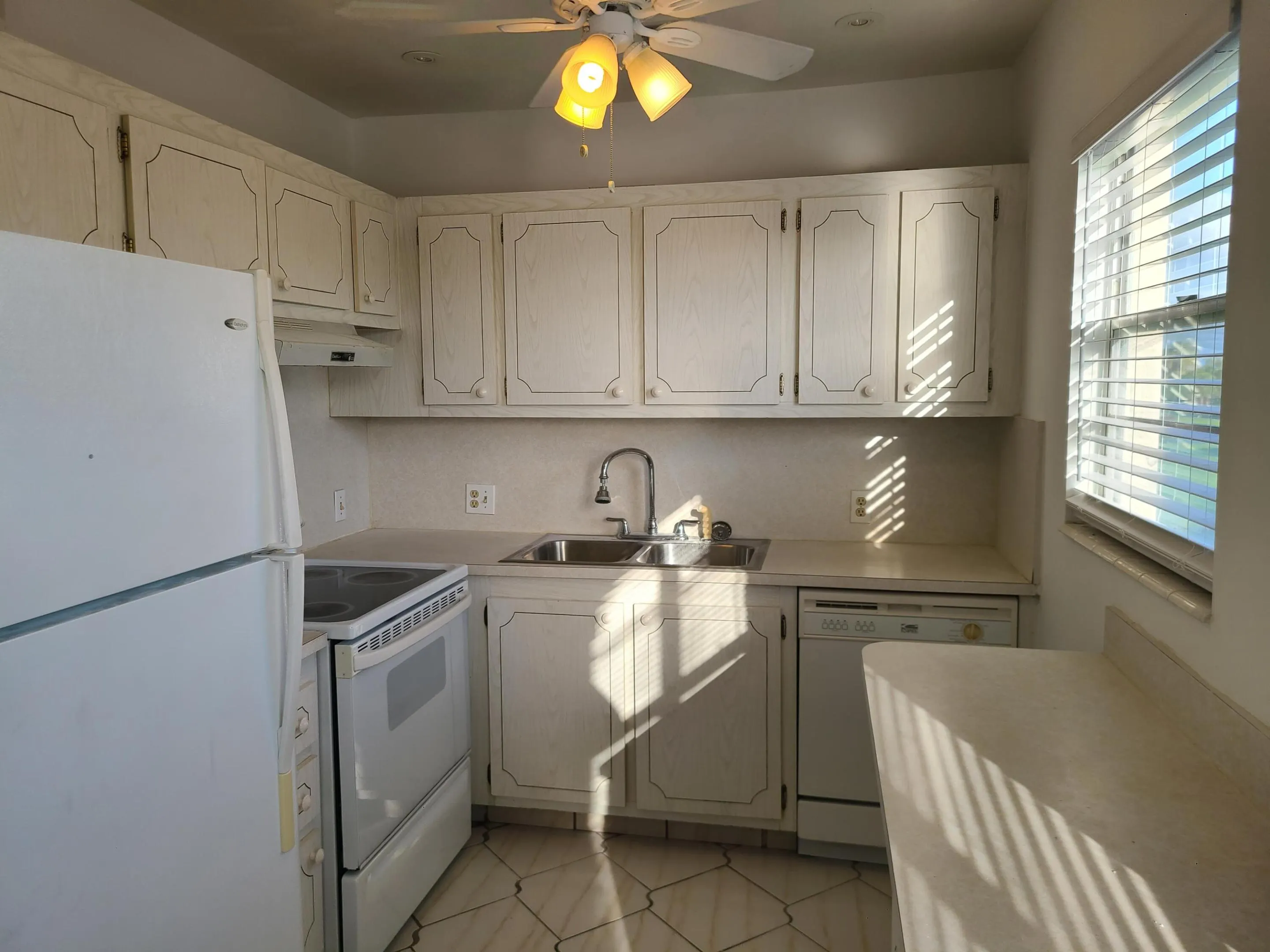 239 PRESTON F Way