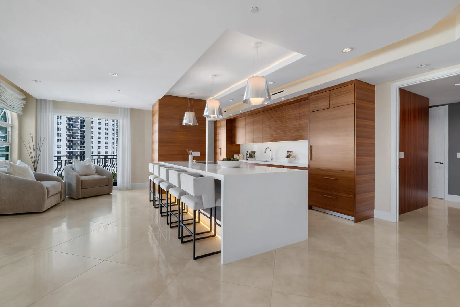 301 N Birch Road #7N