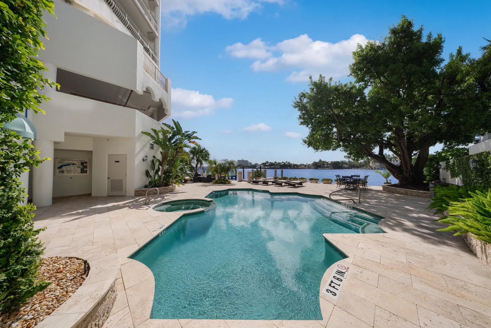 301 N Birch Road #7N