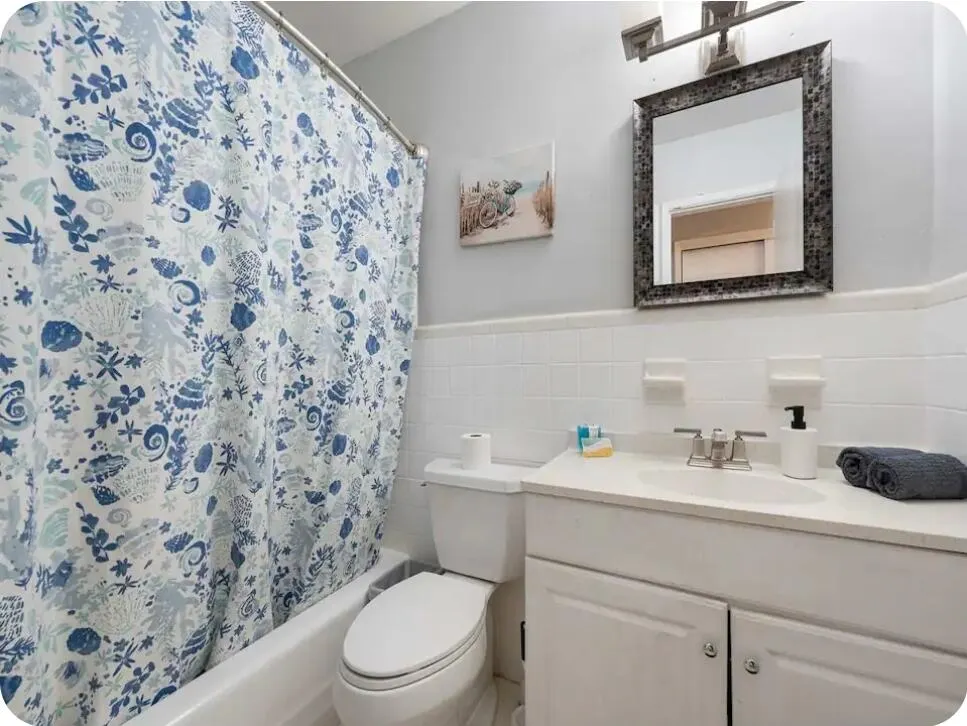 2225 NE 14th Avenue #2