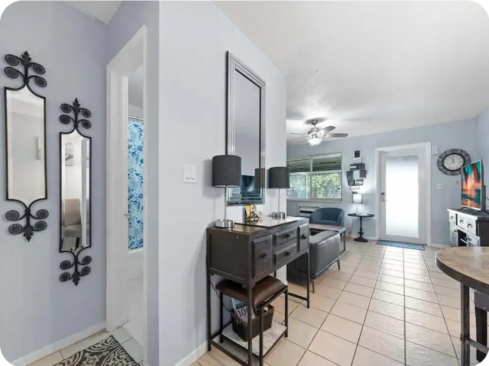 2225 NE 14th Avenue #2