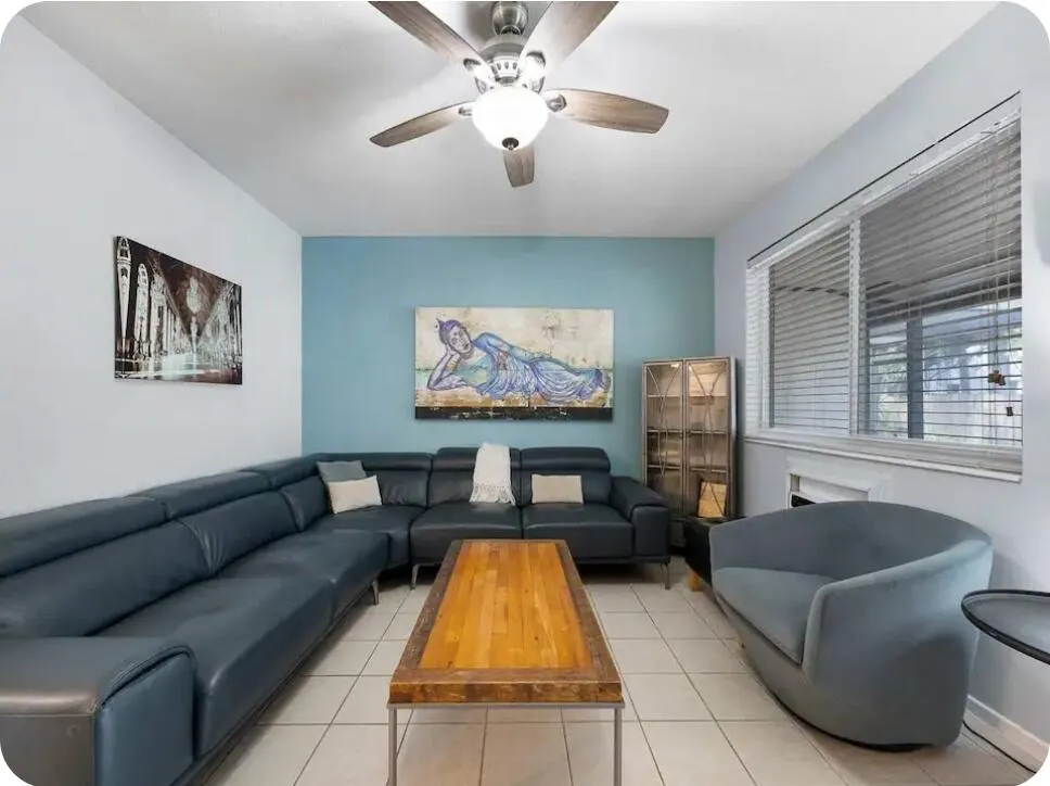2225 NE 14th Avenue #2