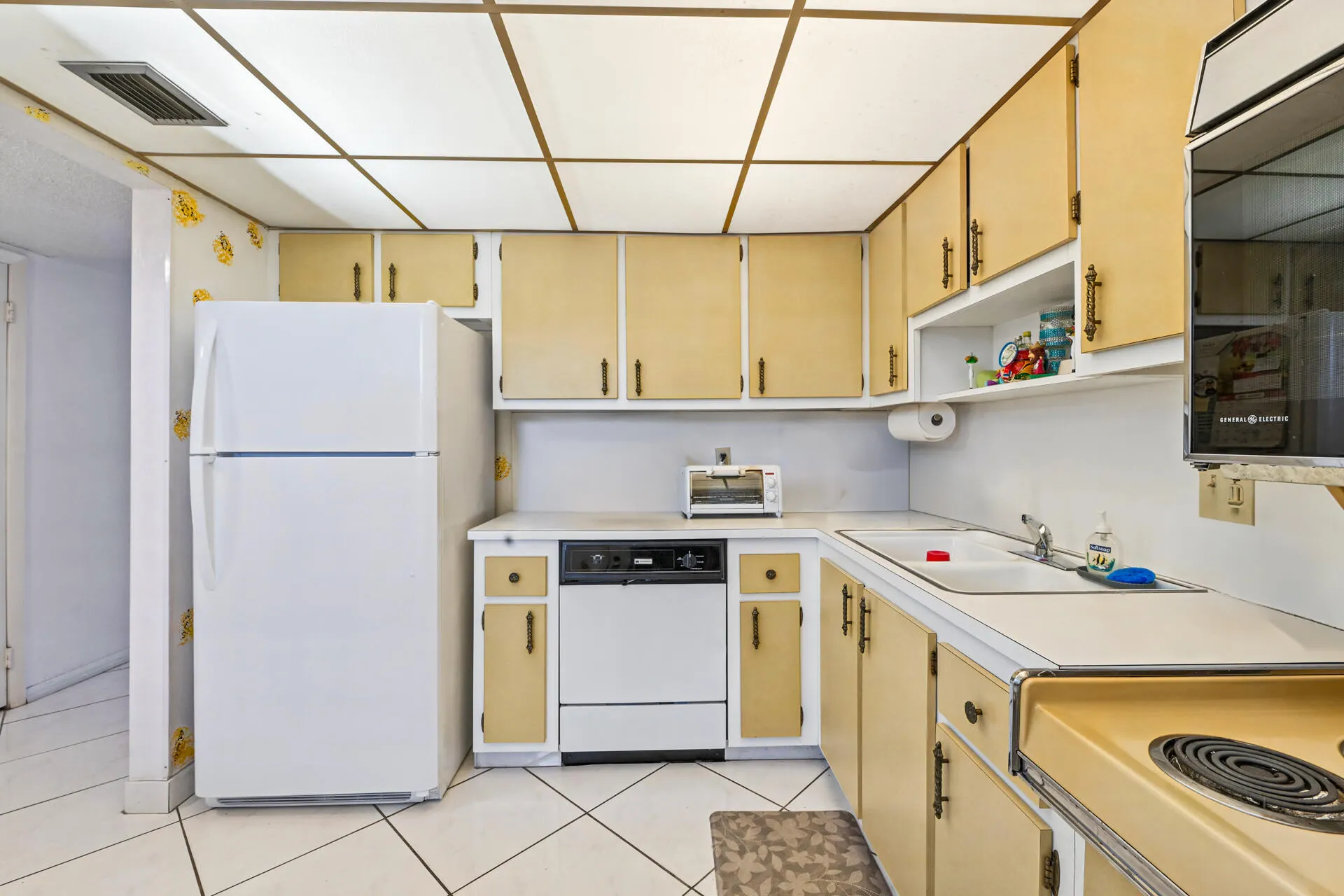 6260 S FALLS CIR Drive #303