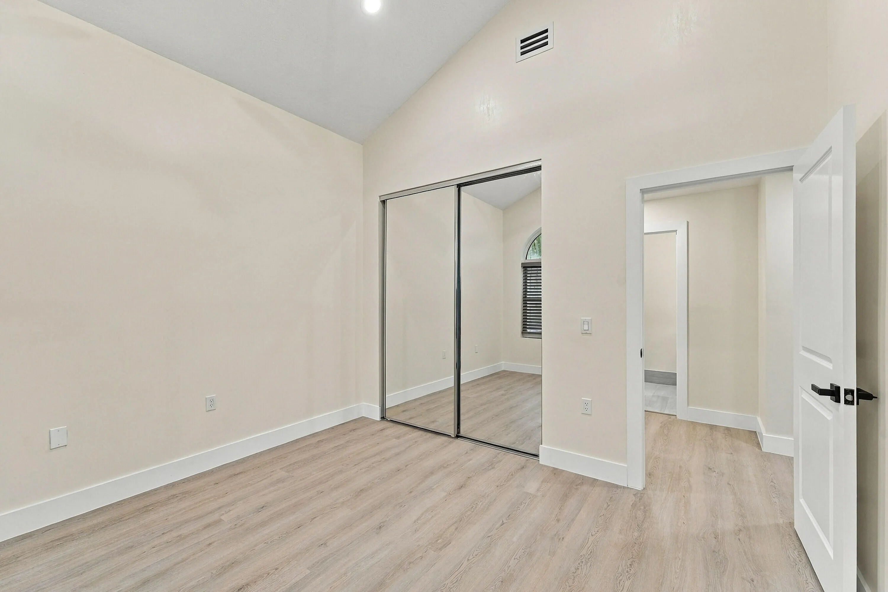 2398 SARATOGA BAY Drive