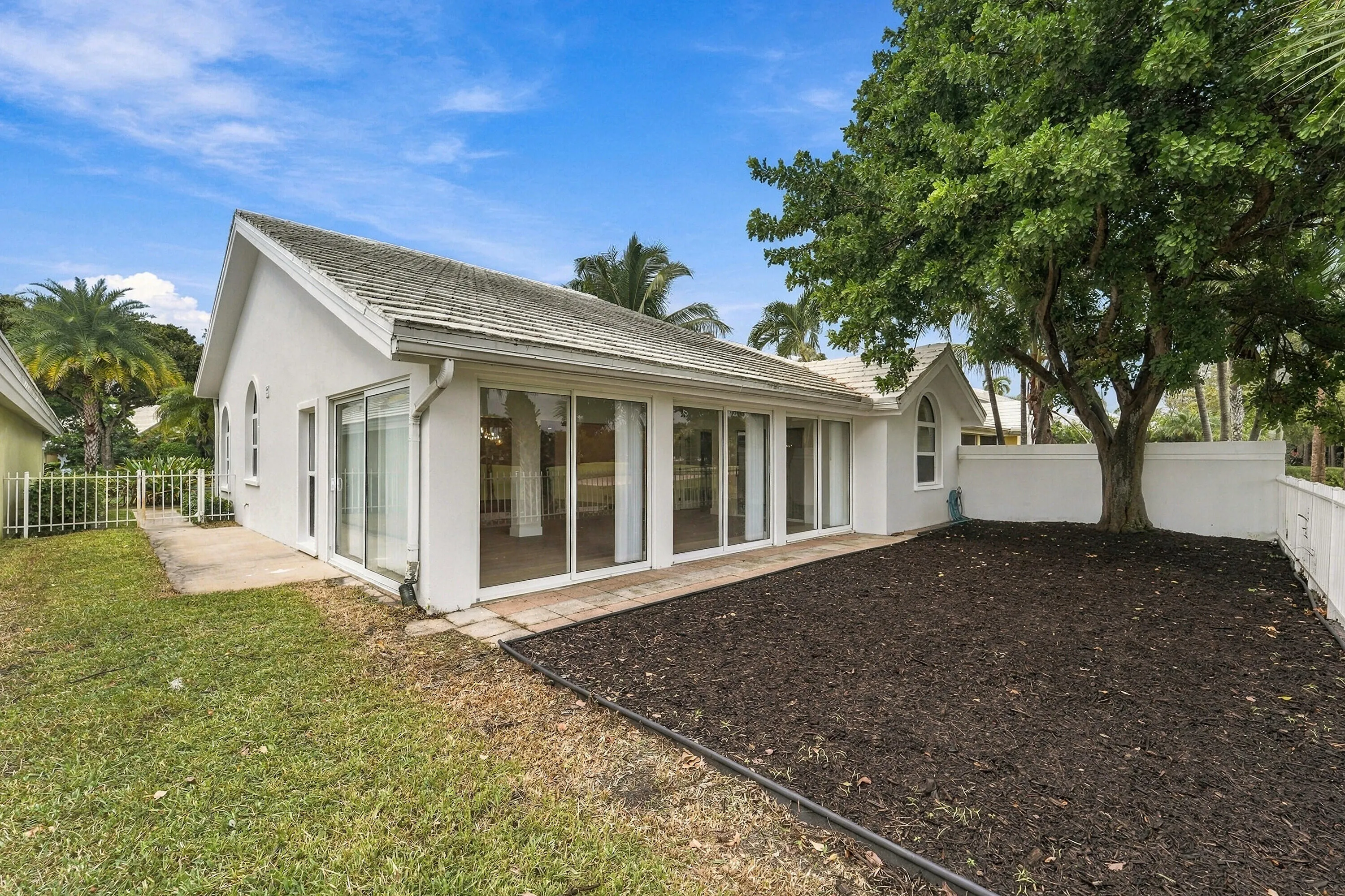 2398 SARATOGA BAY Drive