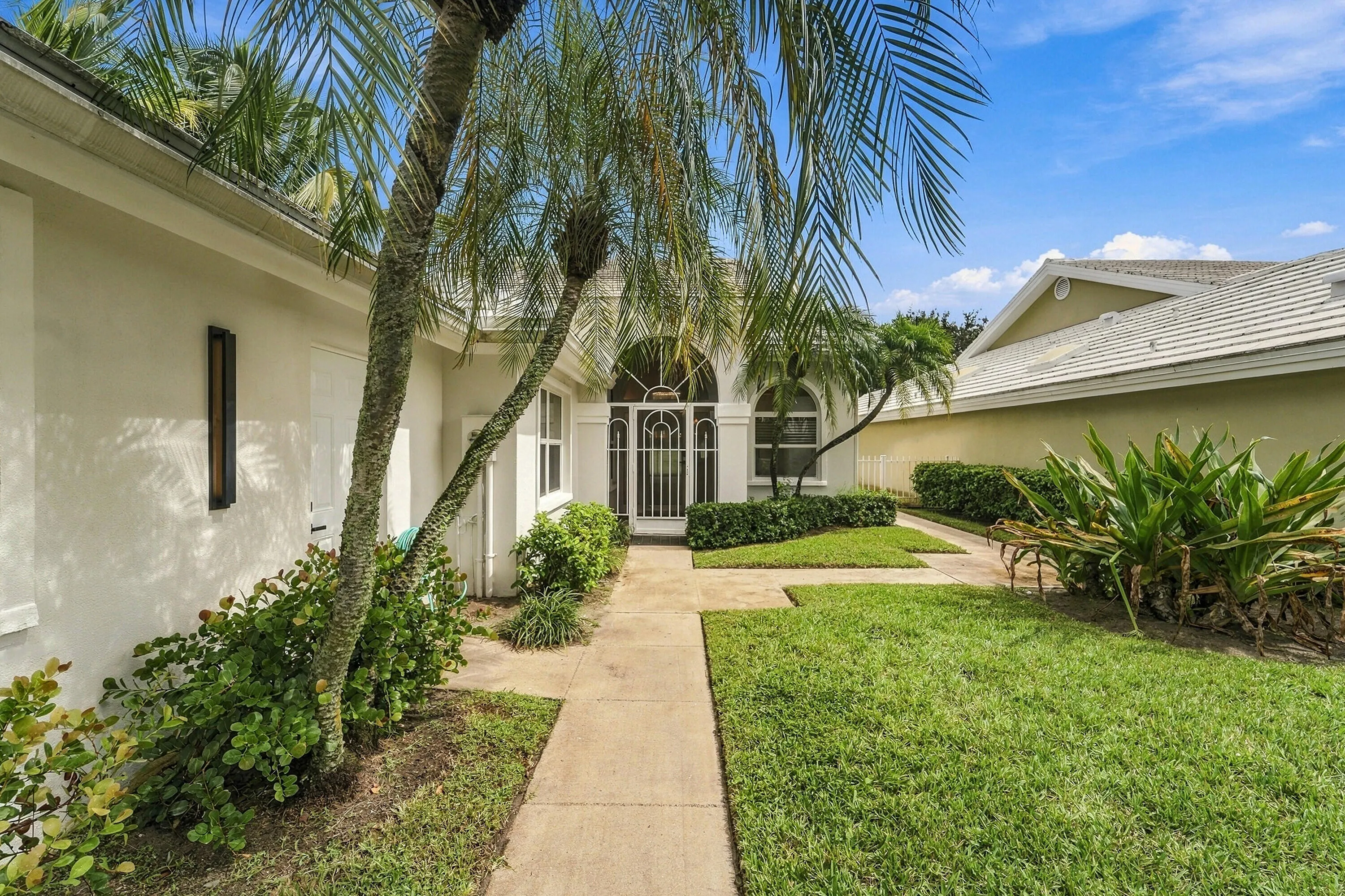 2398 SARATOGA BAY Drive