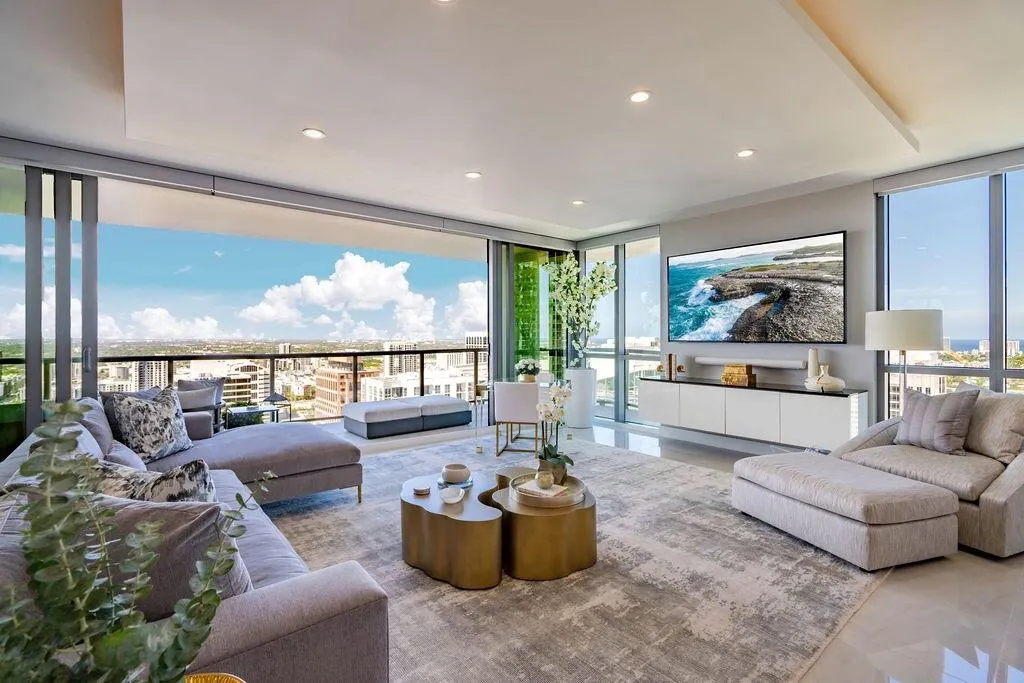 100 E Las Olas Boulevard #3501