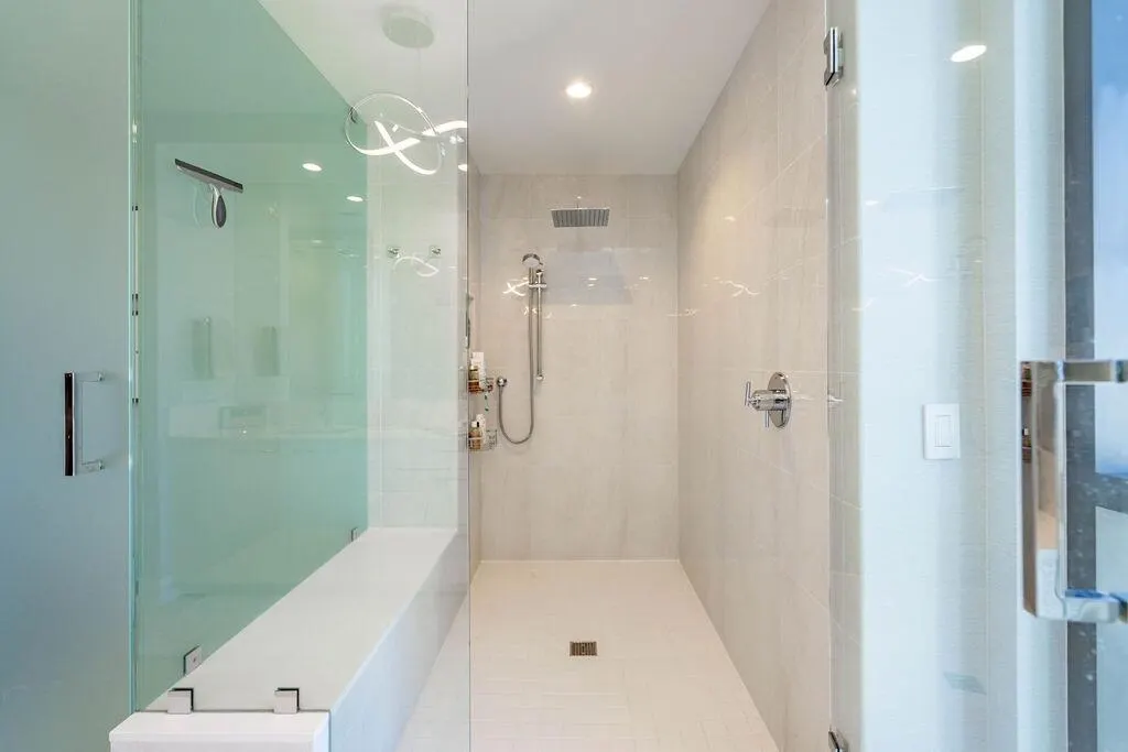 100 E Las Olas Boulevard #3501