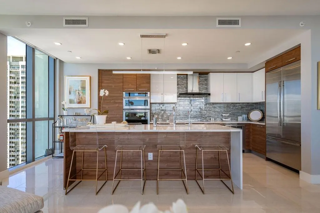 100 E Las Olas Boulevard #3501