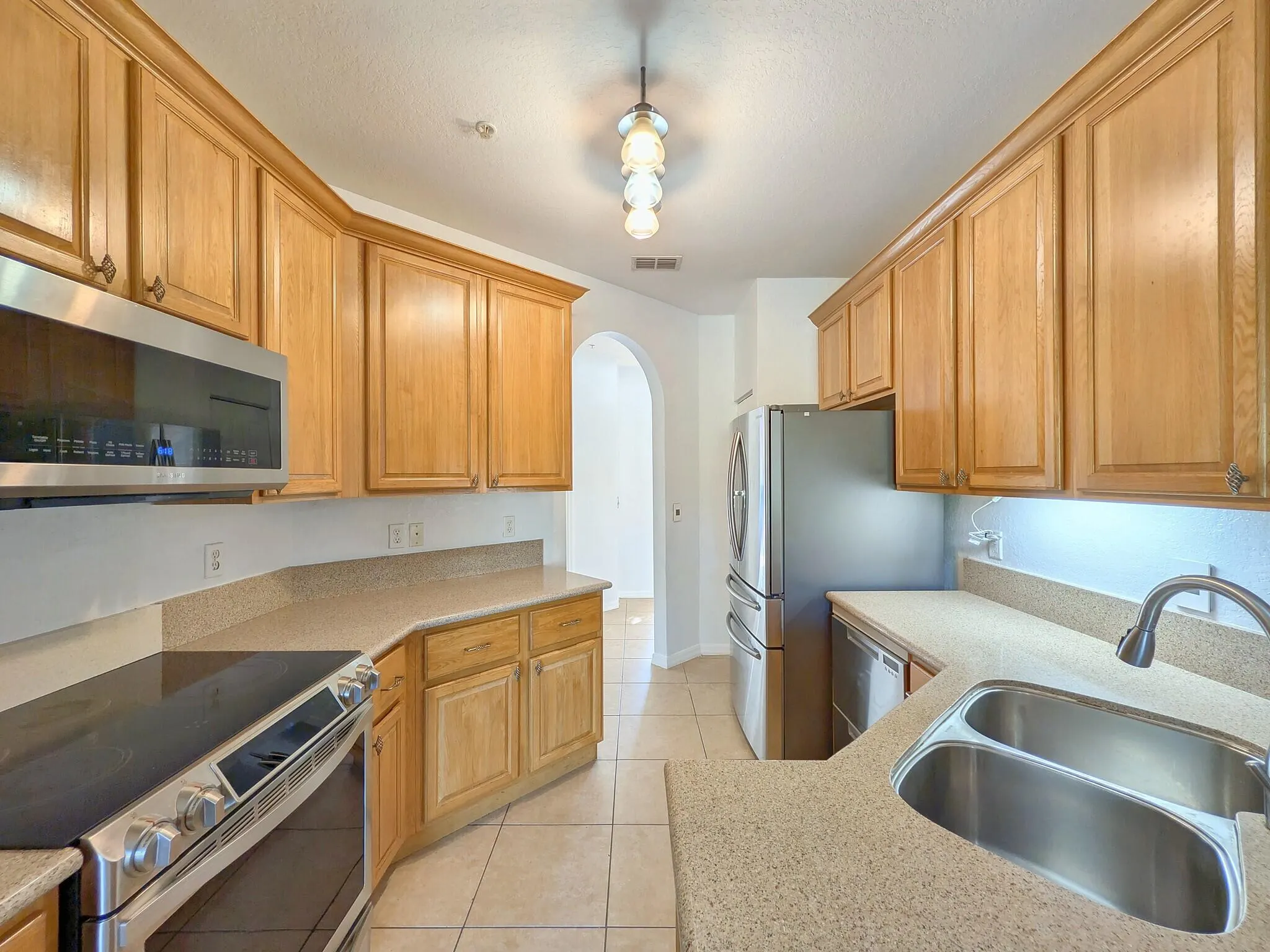 864 PIPERS CAY Drive #157