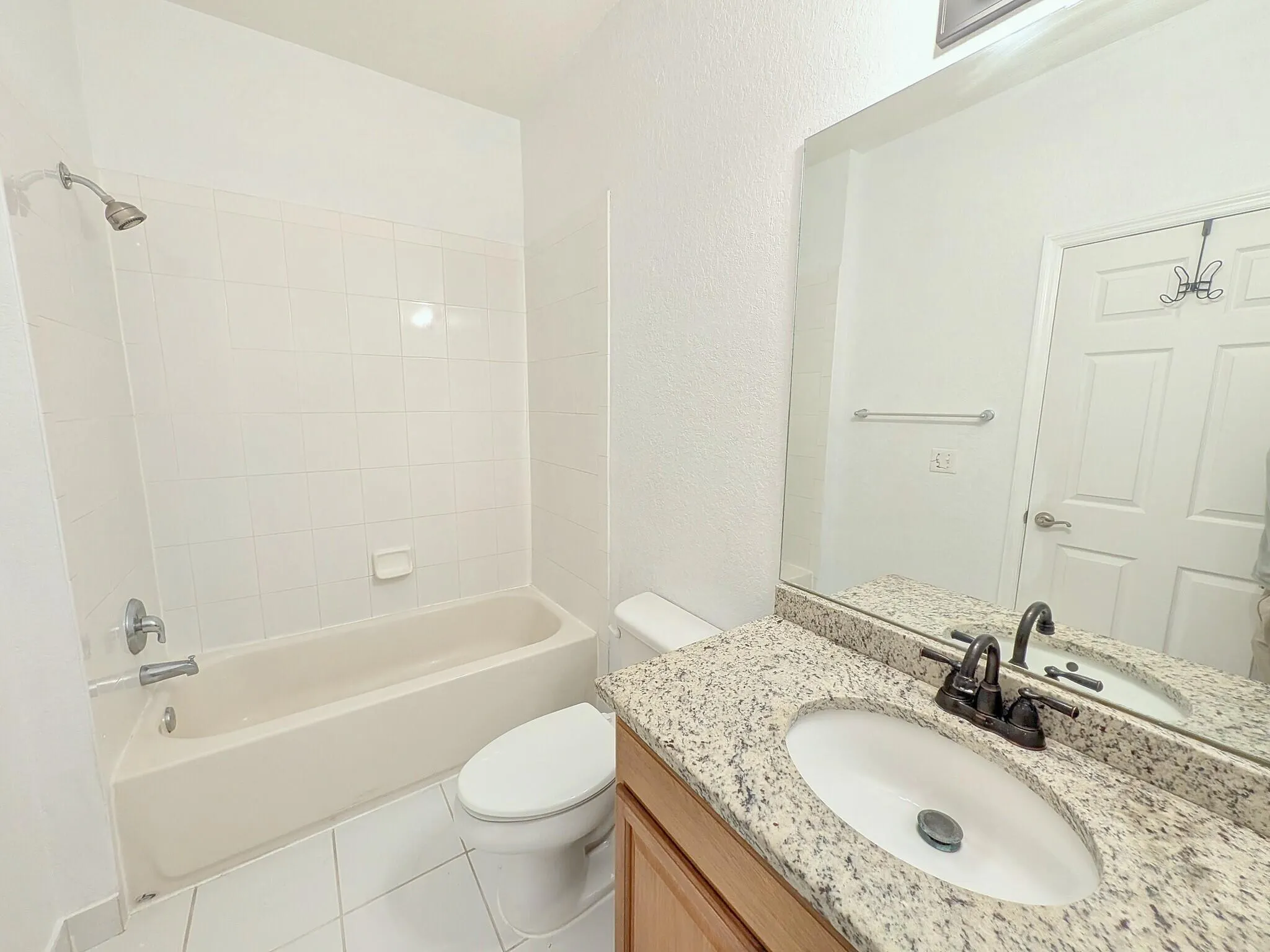 864 PIPERS CAY Drive #157