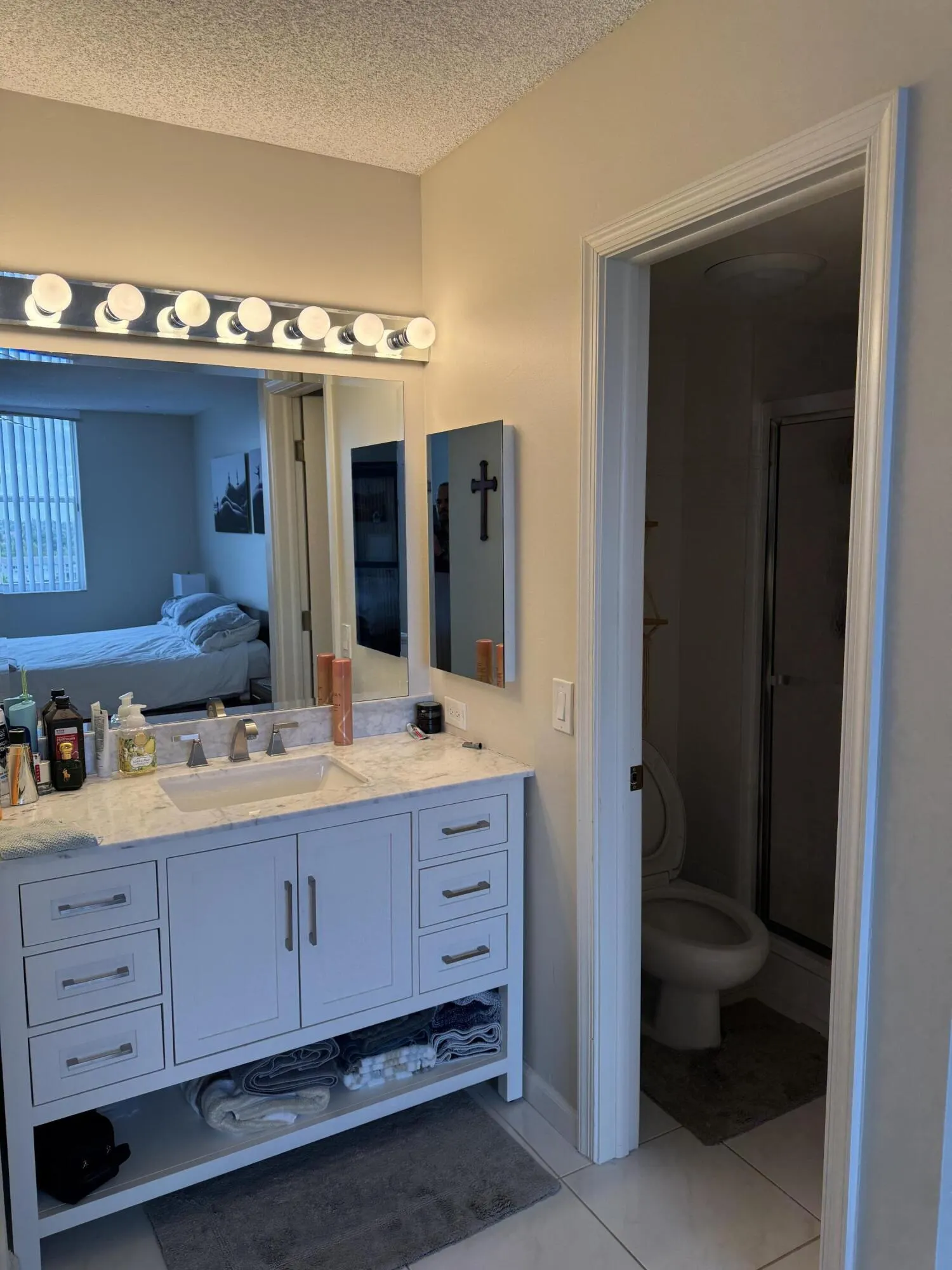 2639 N Riverside Drive #605