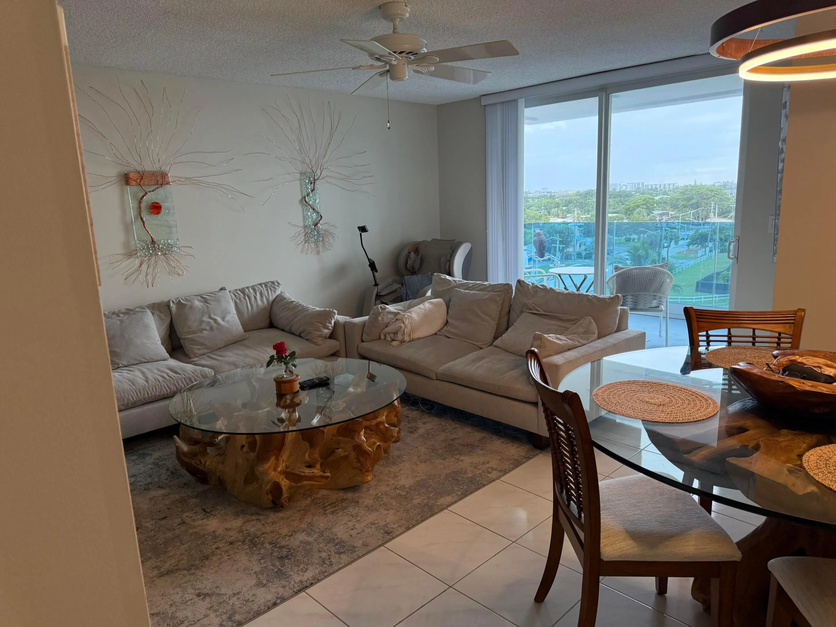 2639 N Riverside Drive #605