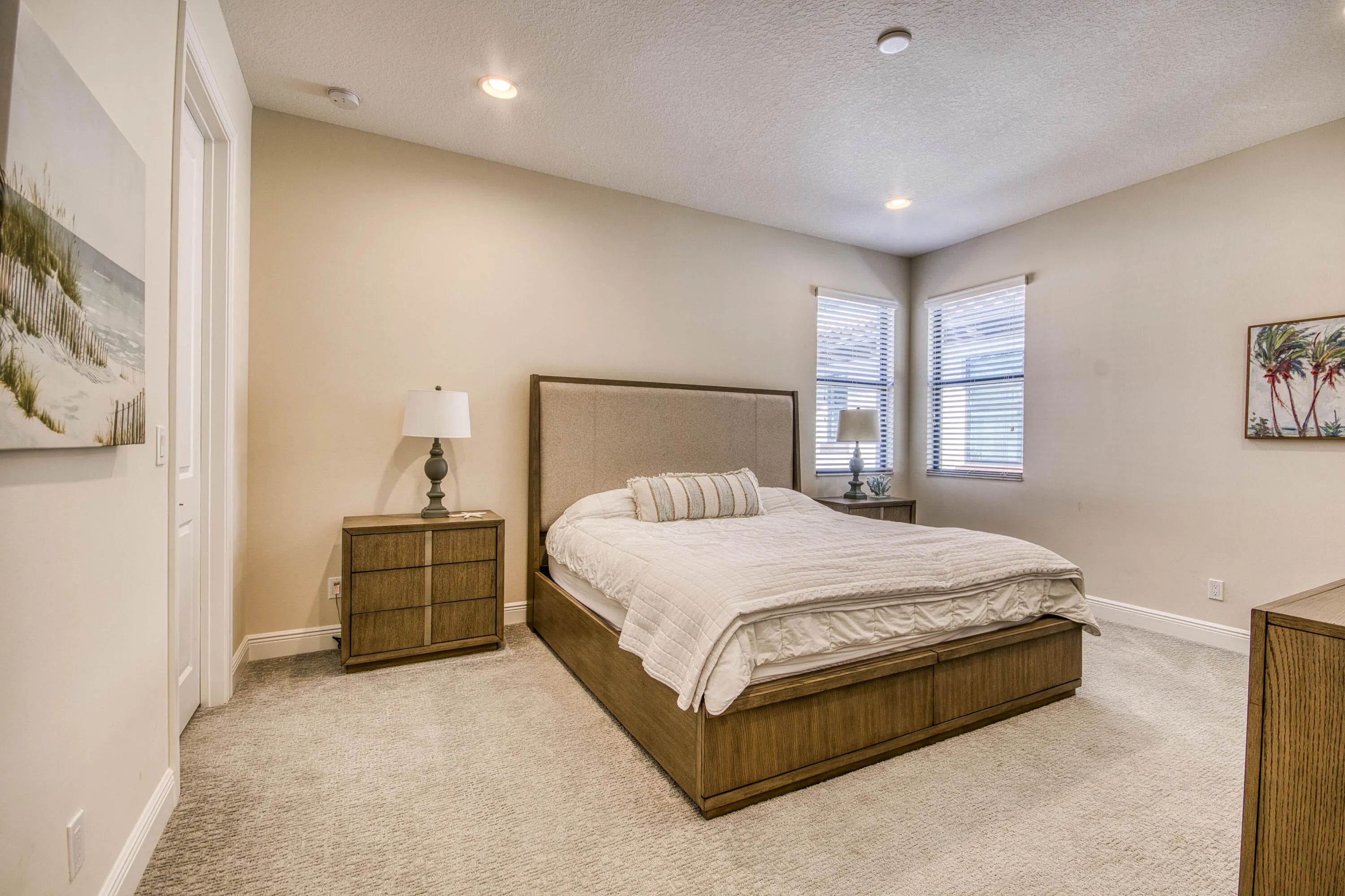 8023 Hobbes Way