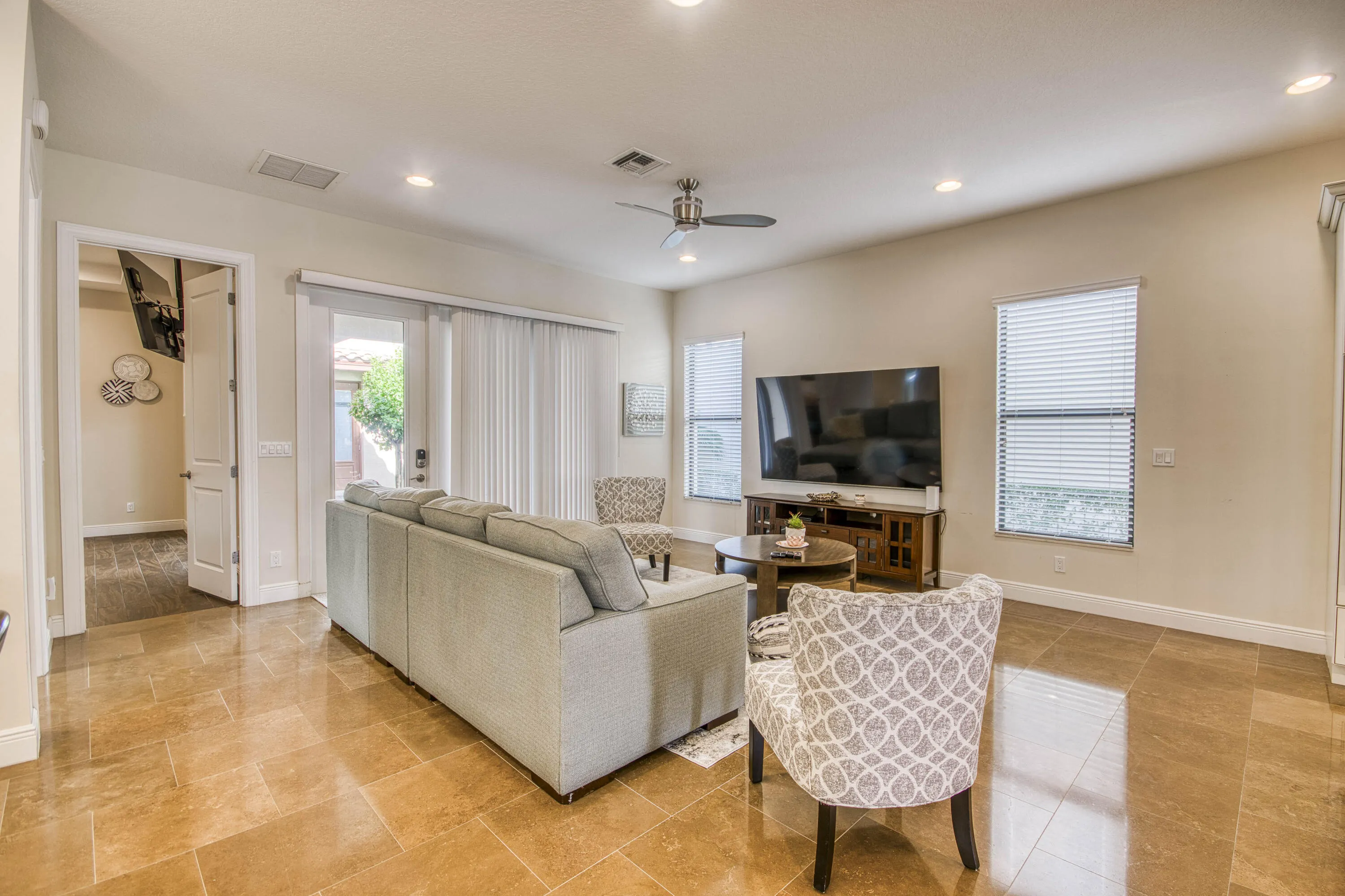 8023 Hobbes Way