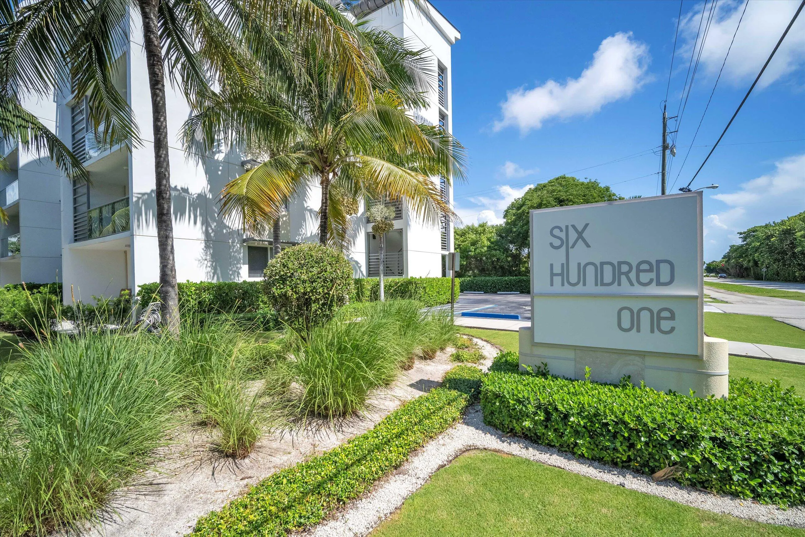 601 N Ocean Boulevard
