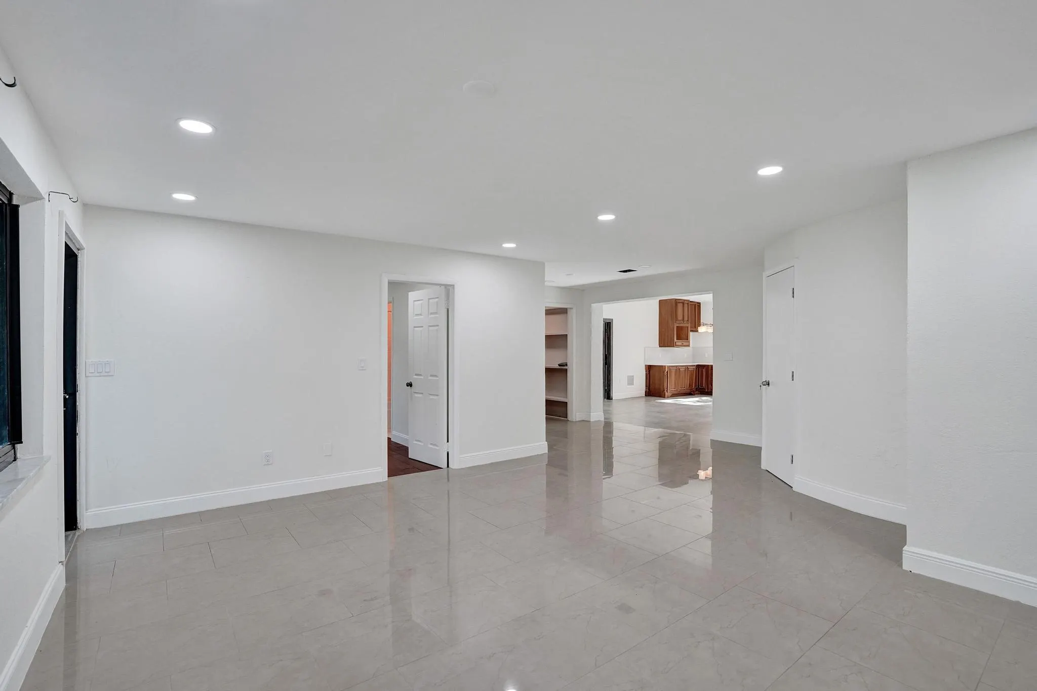 393 CYPRESS Avenue