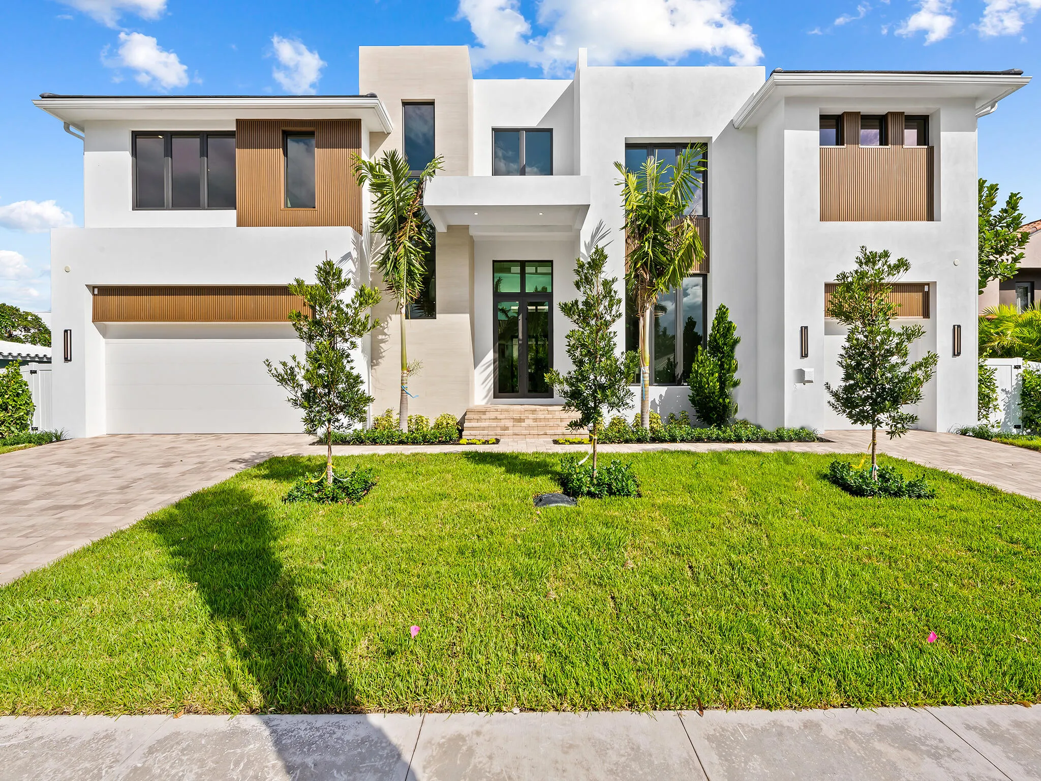2737 NE 18th Street