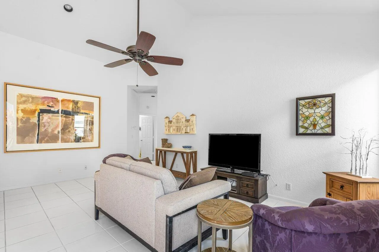 11614 CREEKSIDE Drive