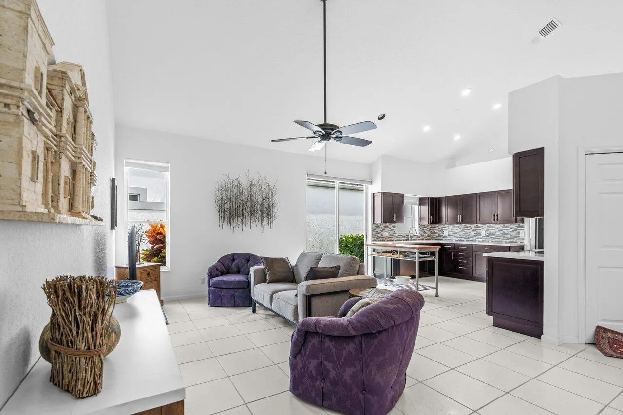 11614 CREEKSIDE Drive