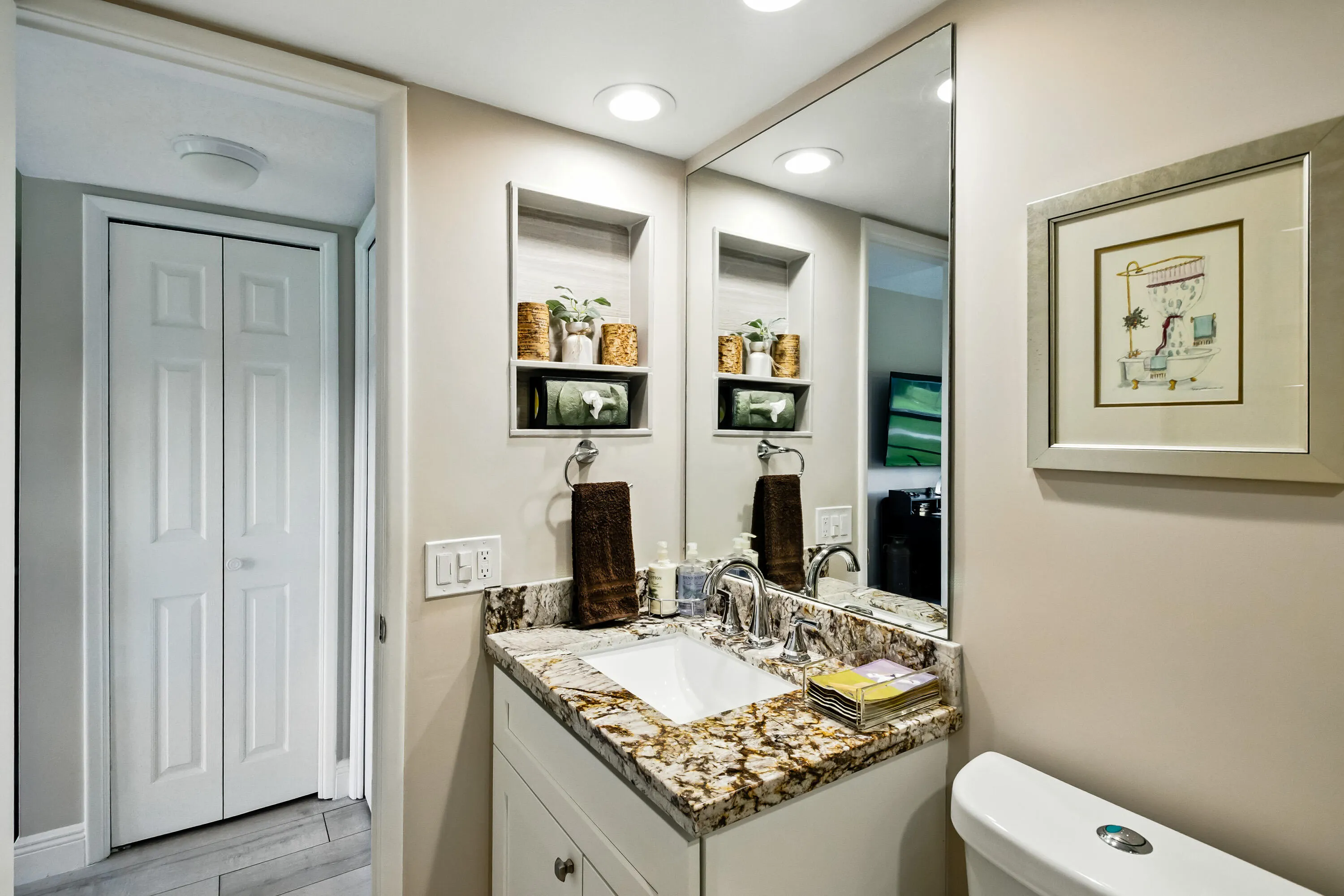 808 Cypress Boulevard #106